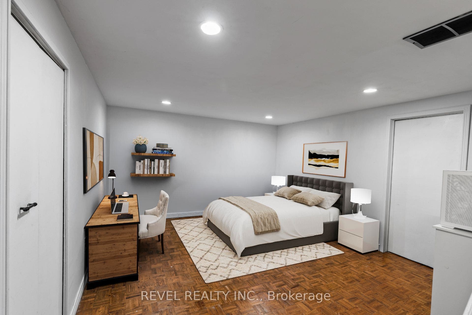 33 Middleton Street, Cambridge, Waterloo ON N1S 2R2 Virtually Staged