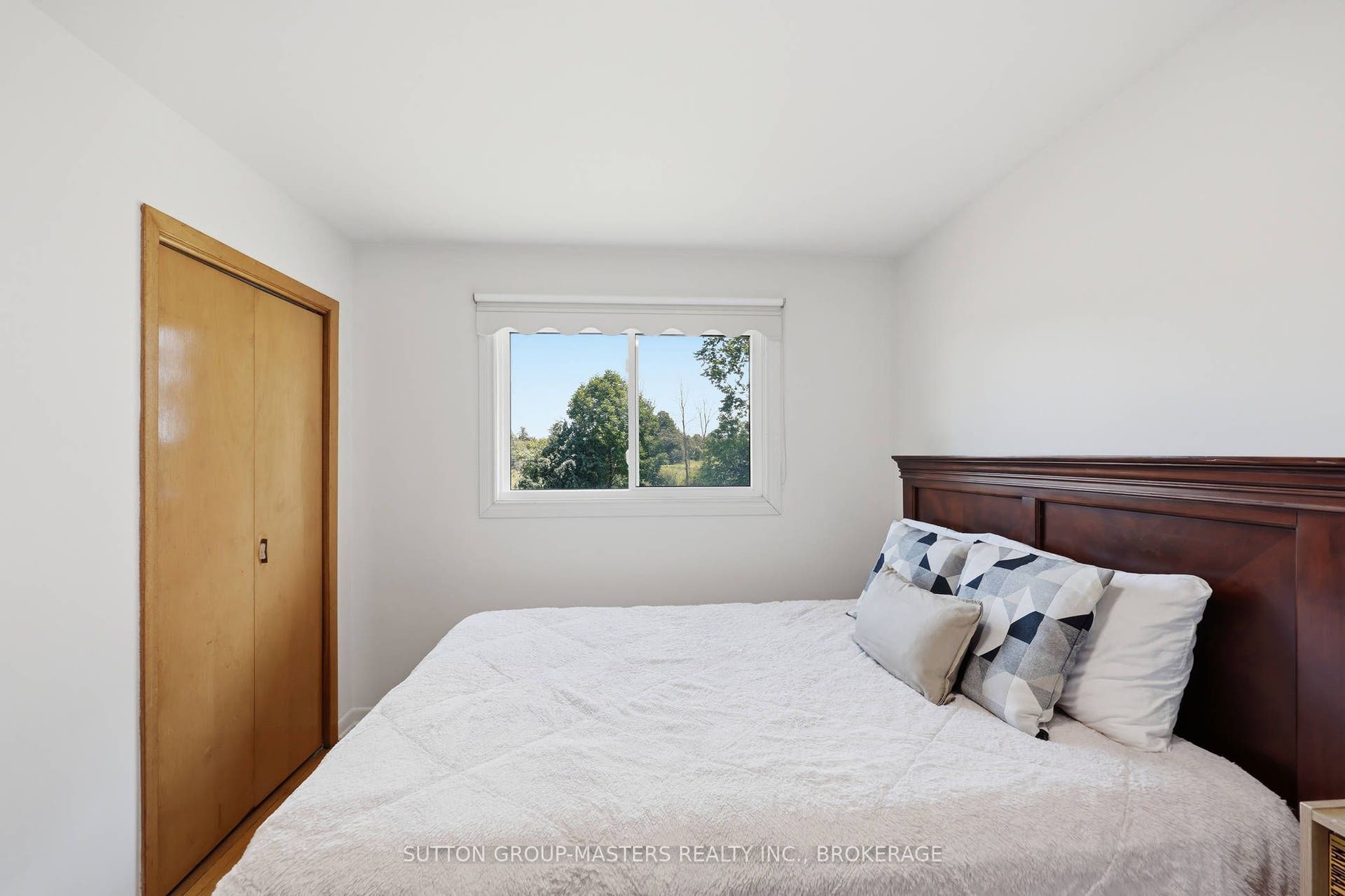 2212 Battersea Road, Kingston, Frontenac ON K0H 1S0