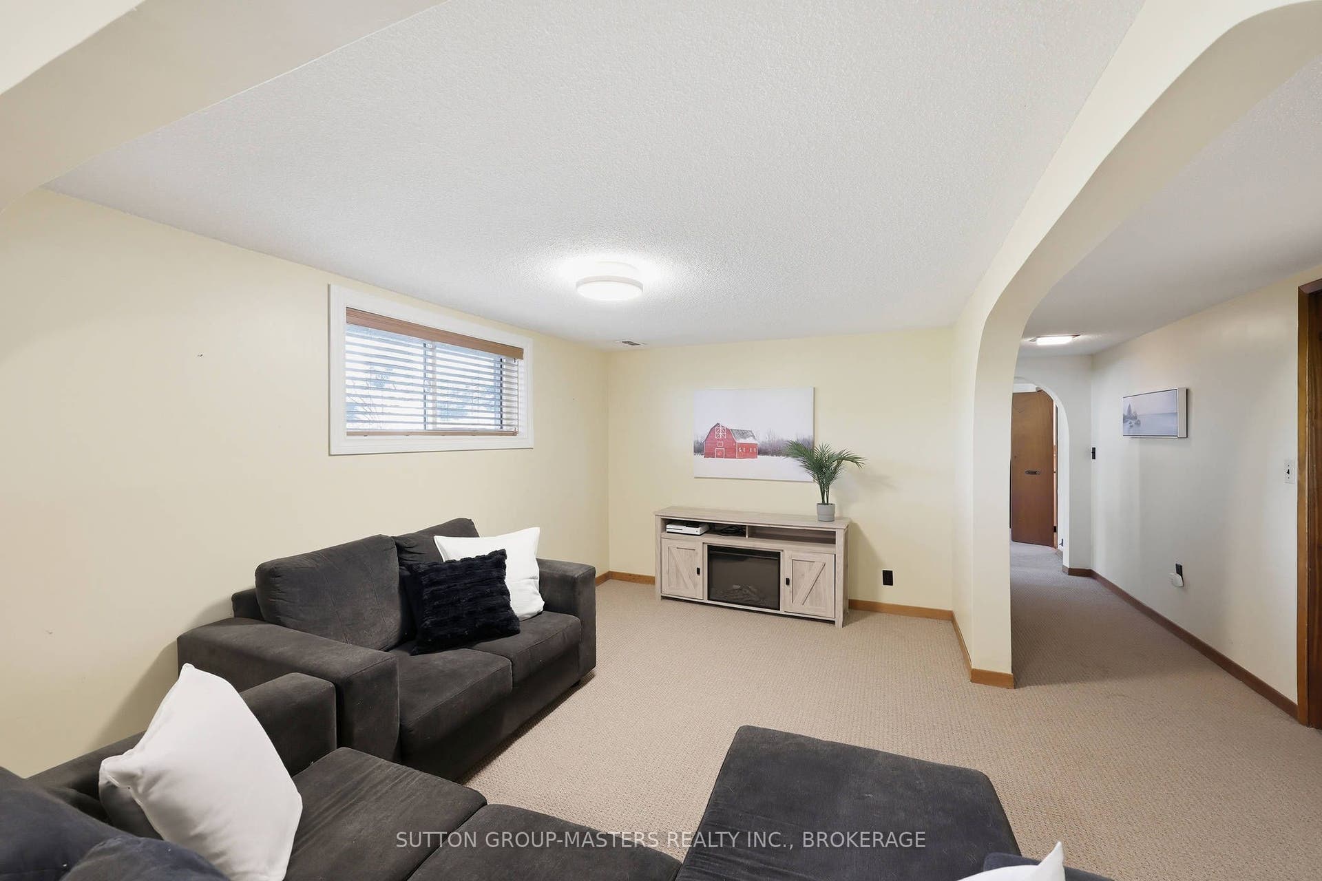 2212 Battersea Road, Kingston, Frontenac ON K0H 1S0