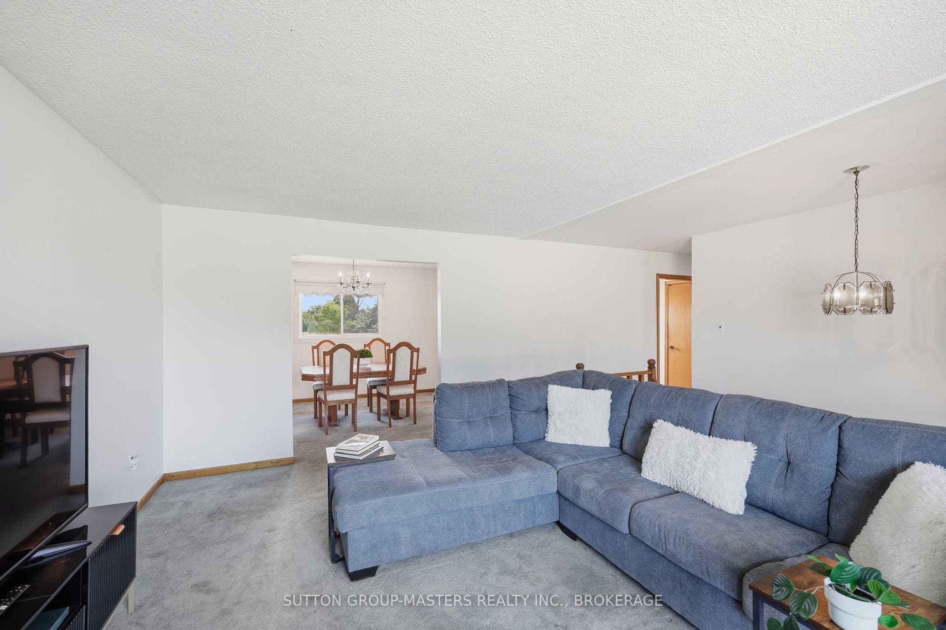 2212 Battersea Road, Kingston, Frontenac ON K0H 1S0