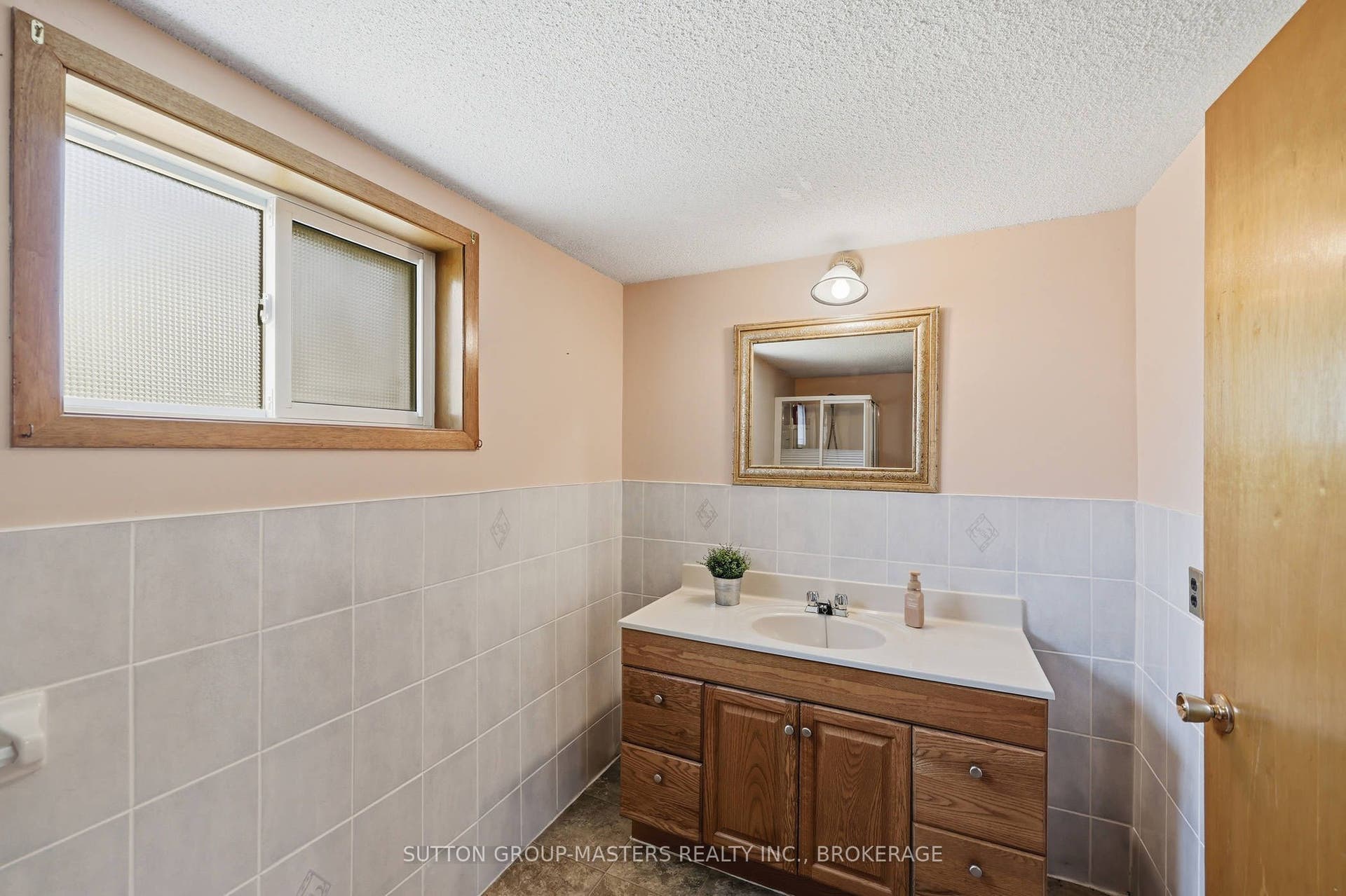 2212 Battersea Road, Kingston, Frontenac ON K0H 1S0