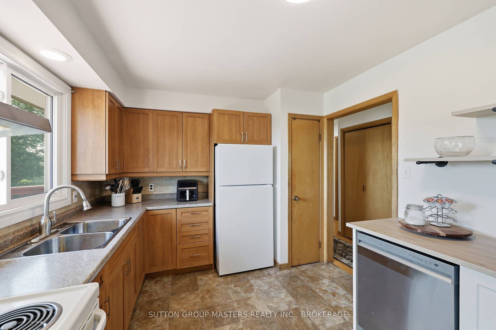 2212 Battersea Road, Kingston, Frontenac ON K0H 1S0
