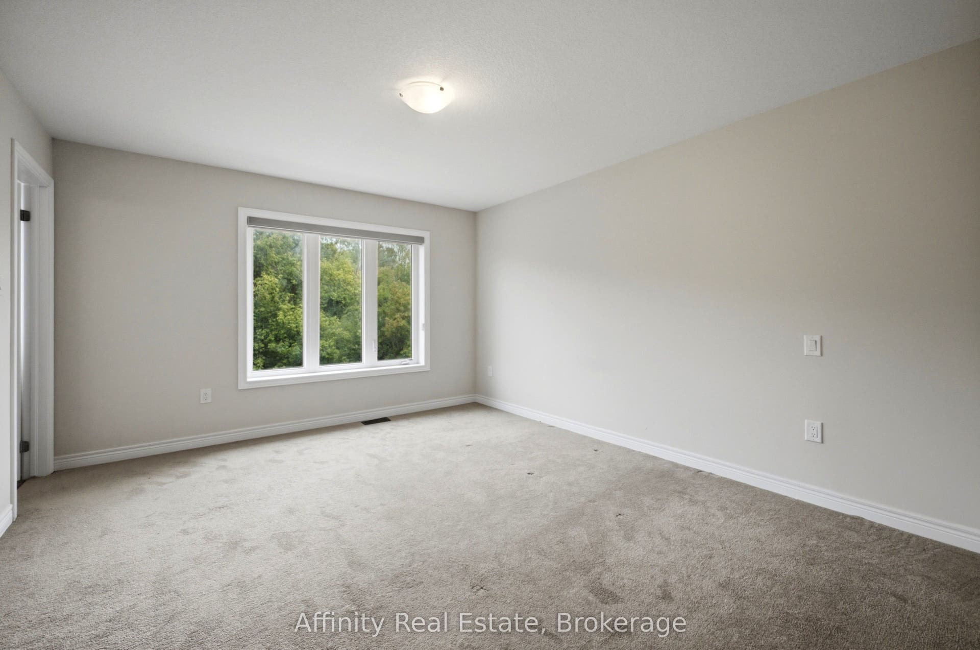 10 Birmingham Drive, #32, Cambridge, Waterloo ON N1R 0C5 10 Birmingham Drive, #32, Cambridge, Waterloo ON N1R 0C5