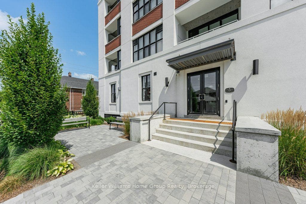 120 Huron Street, #304, Guelph, Wellington ON N1E 5L7 Entrance