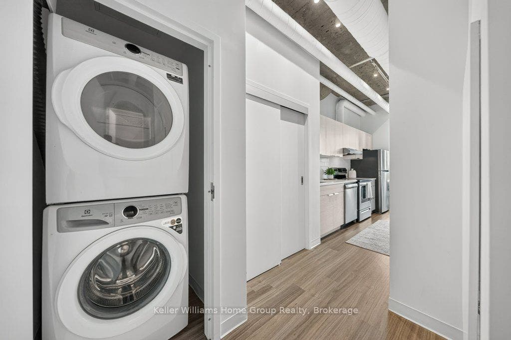 120 Huron Street, #304, Guelph, Wellington ON N1E 5L7 Electrolux Washer and Dryer
