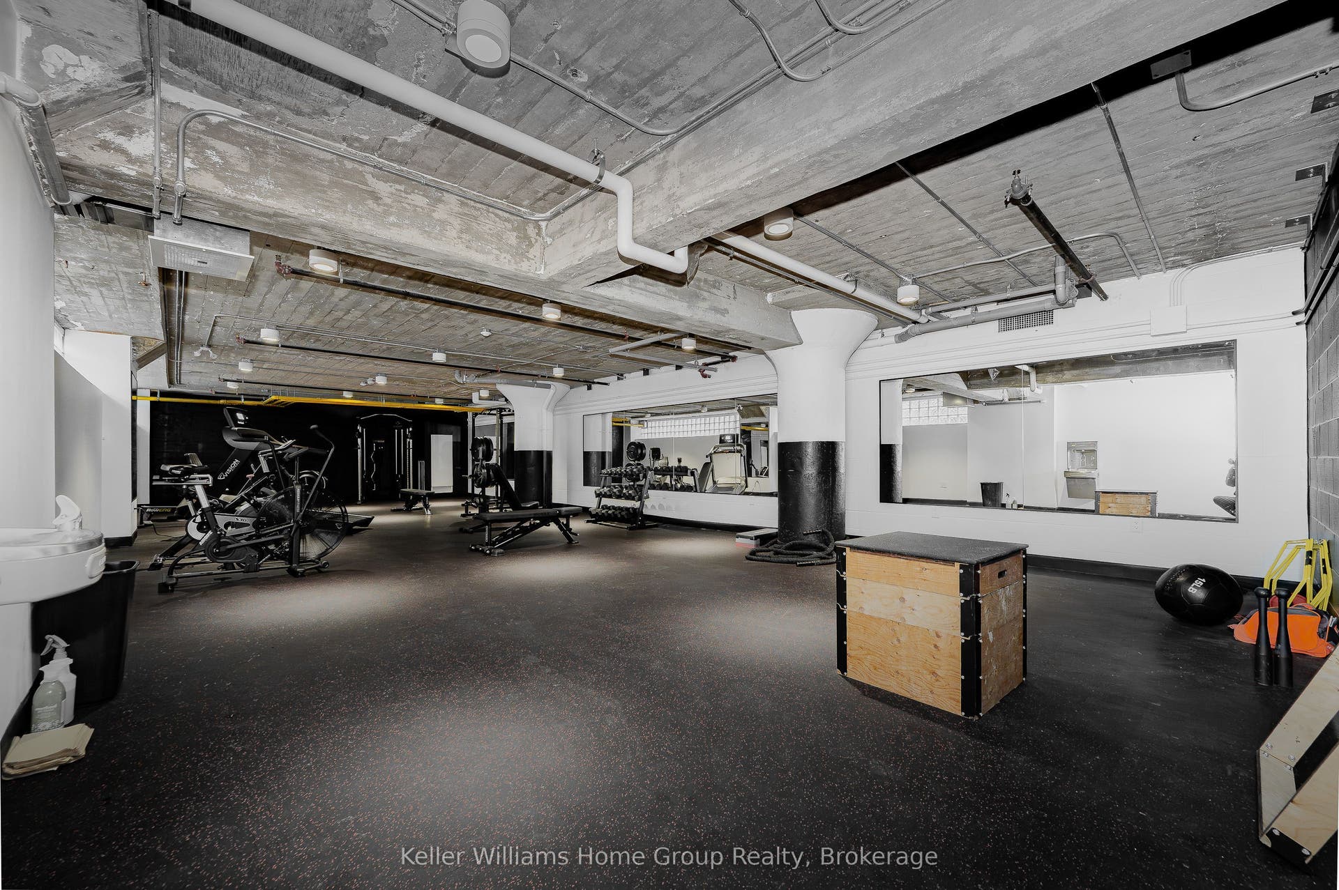120 Huron Street, #304, Guelph, Wellington ON N1E 5L7 Gym