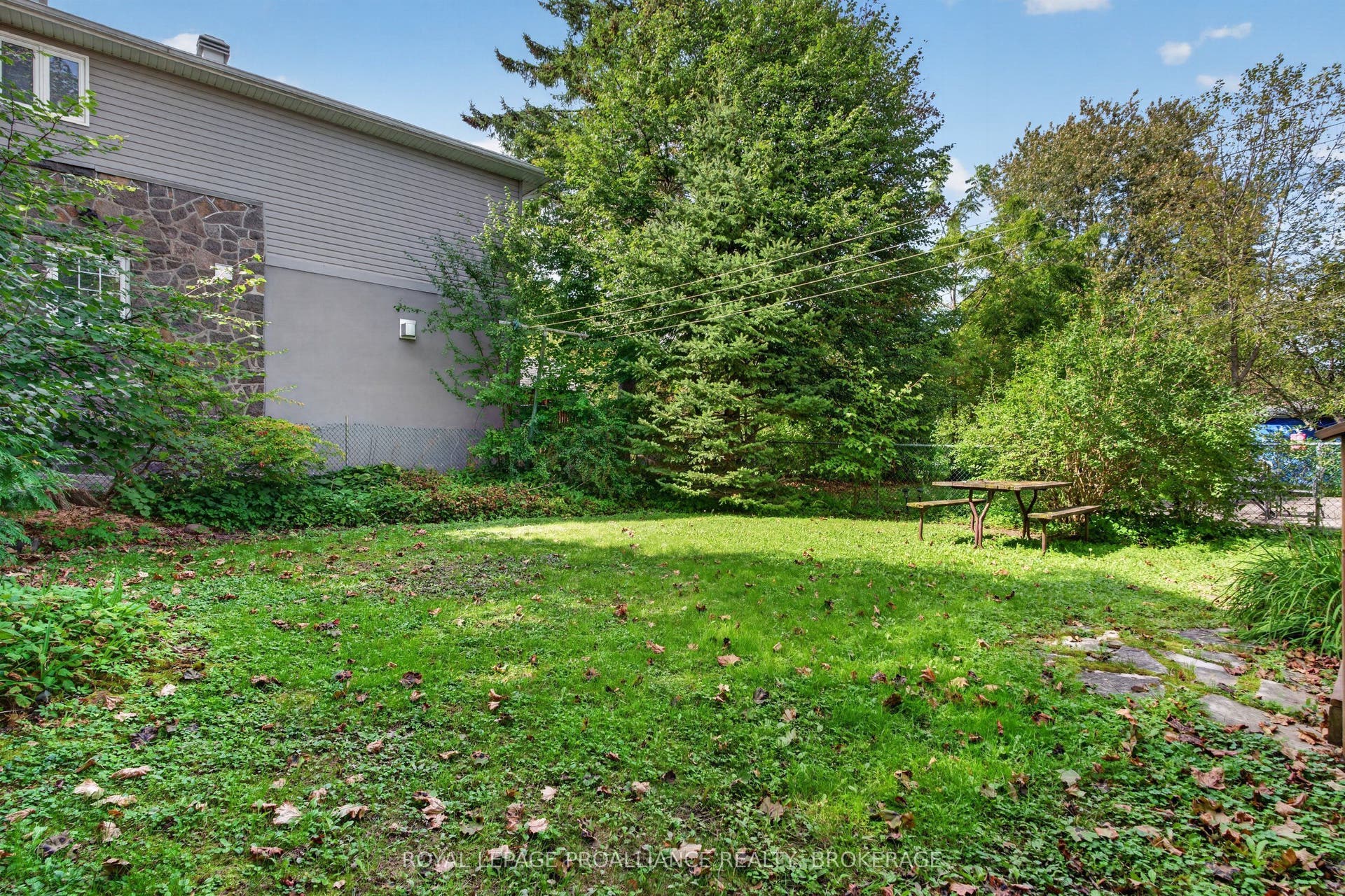 130 MACDONNELL Street, Kingston, Frontenac ON K7L 4B8
