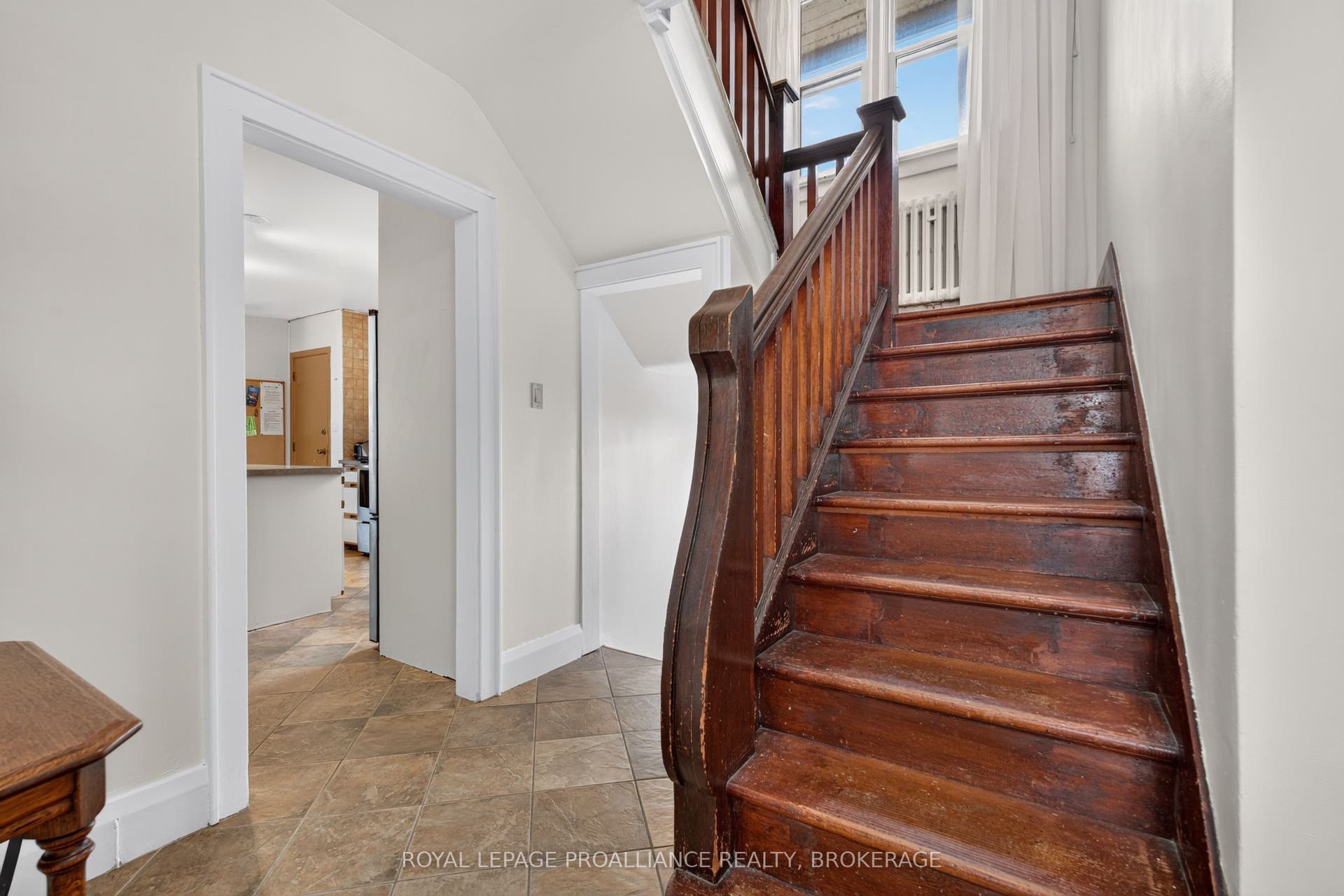 130 MACDONNELL Street, Kingston, Frontenac ON K7L 4B8