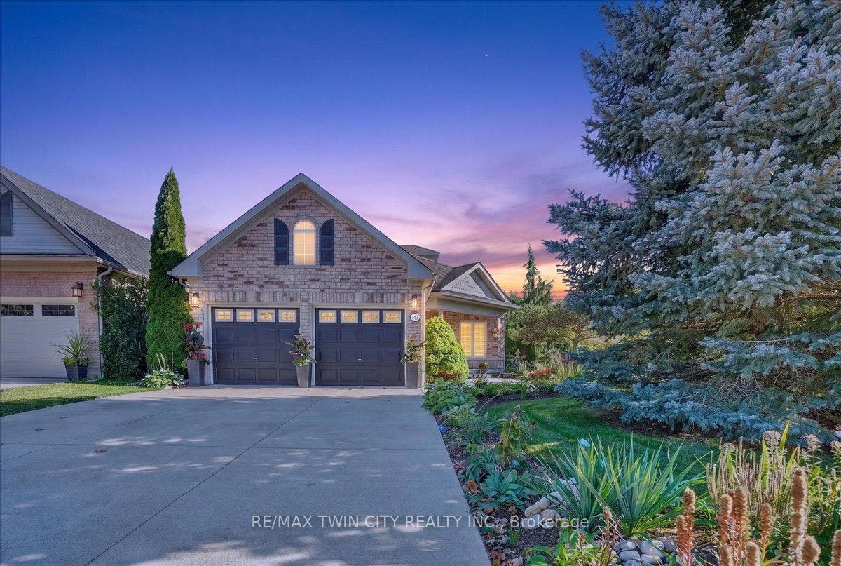 147 Reiber Court, Waterloo, Waterloo ON N2L 6N2 147 Reiber Court, Waterloo, Waterloo ON N2L 6N2