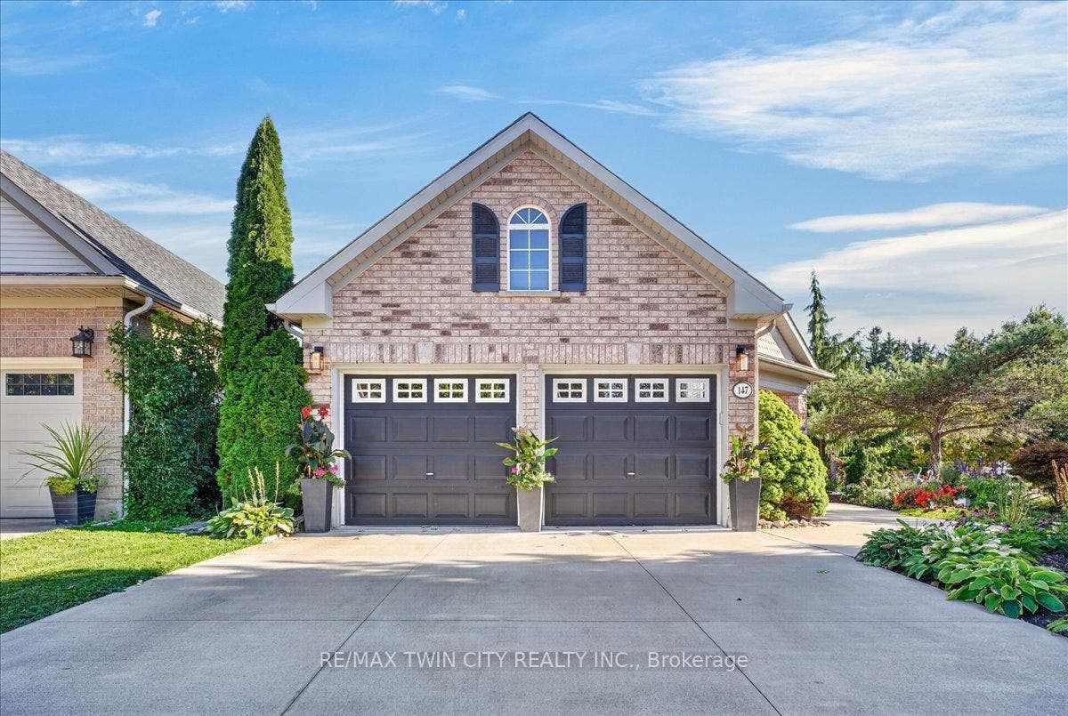 147 Reiber Court, Waterloo, Waterloo ON N2L 6N2 147 Reiber Court, Waterloo, Waterloo ON N2L 6N2