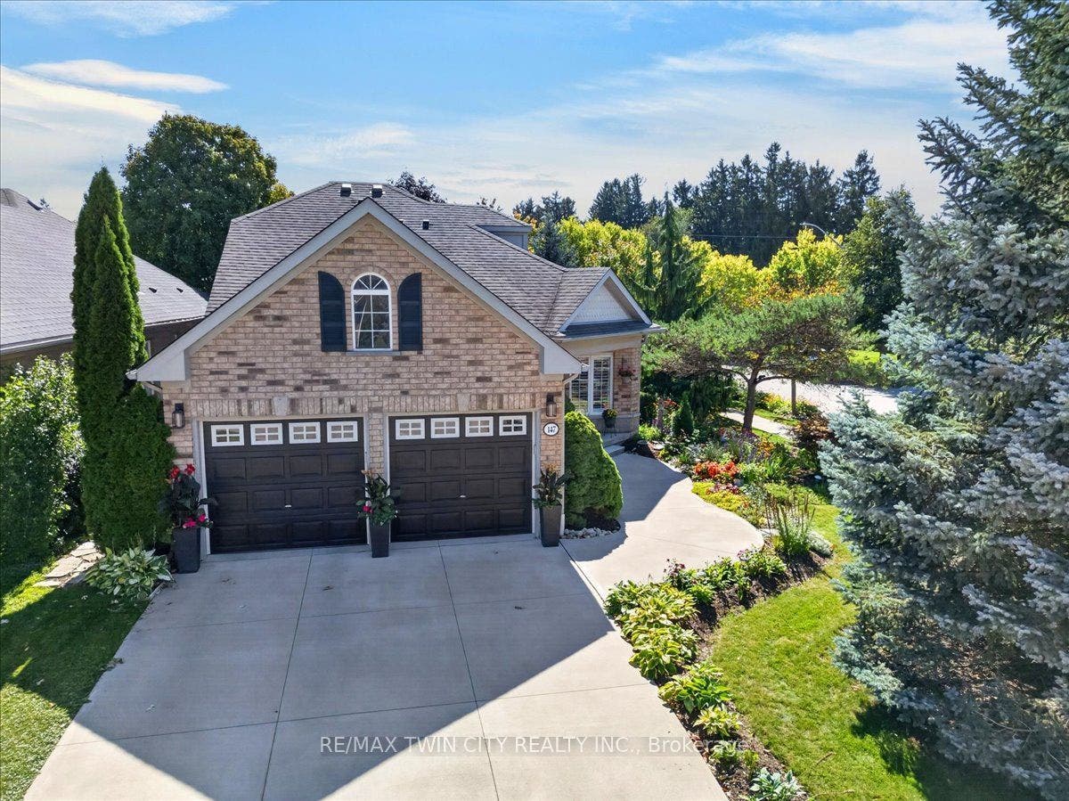 147 Reiber Court, Waterloo, Waterloo ON N2L 6N2 147 Reiber Court, Waterloo, Waterloo ON N2L 6N2