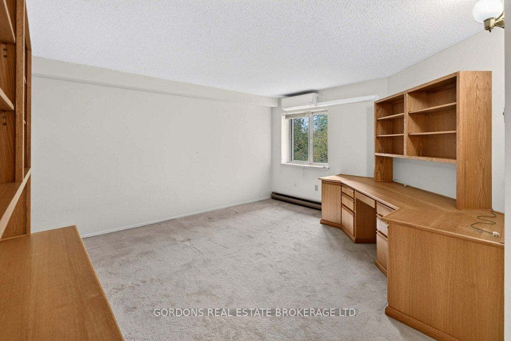 120 Barrett Court, #201, Kingston, Frontenac ON K7L 5H6 120 Barrett Court, #201, Kingston, Frontenac ON K7L 5H6