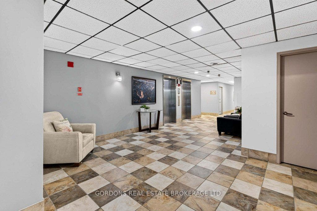 120 Barrett Court, #201, Kingston, Frontenac ON K7L 5H6 120 Barrett Court, #201, Kingston, Frontenac ON K7L 5H6