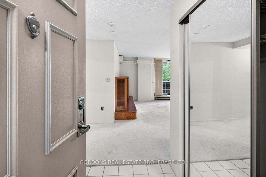 120 Barrett Court, #201, Kingston, Frontenac ON K7L 5H6 120 Barrett Court, #201, Kingston, Frontenac ON K7L 5H6