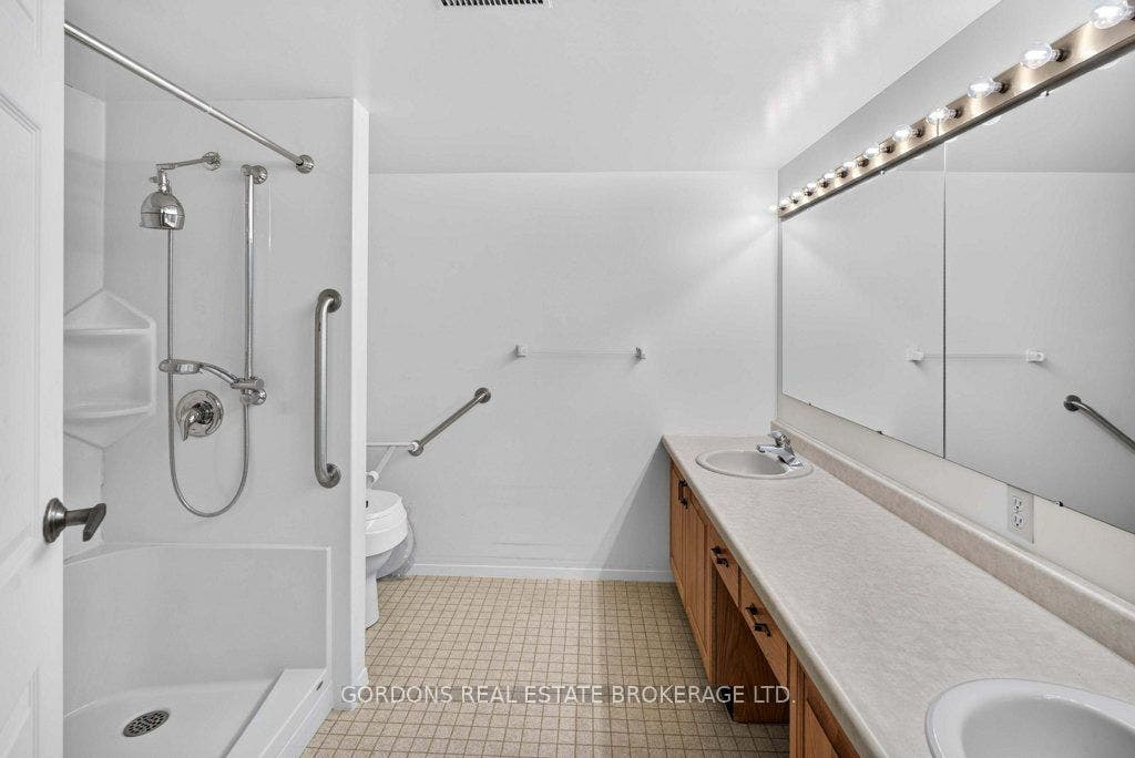 120 Barrett Court, #201, Kingston, Frontenac ON K7L 5H6 120 Barrett Court, #201, Kingston, Frontenac ON K7L 5H6