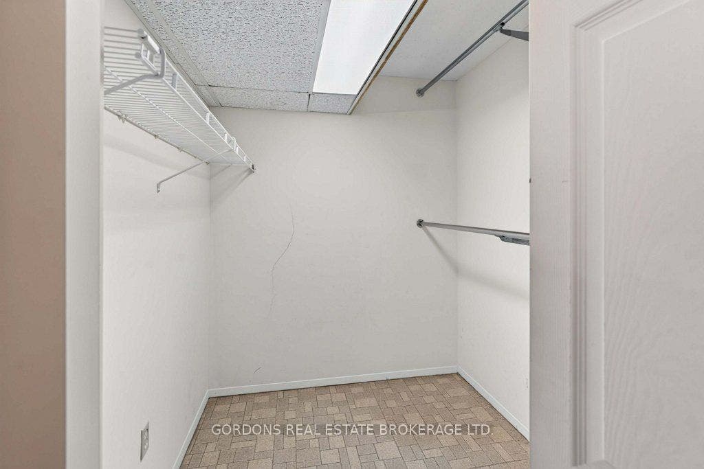 120 Barrett Court, #201, Kingston, Frontenac ON K7L 5H6 120 Barrett Court, #201, Kingston, Frontenac ON K7L 5H6
