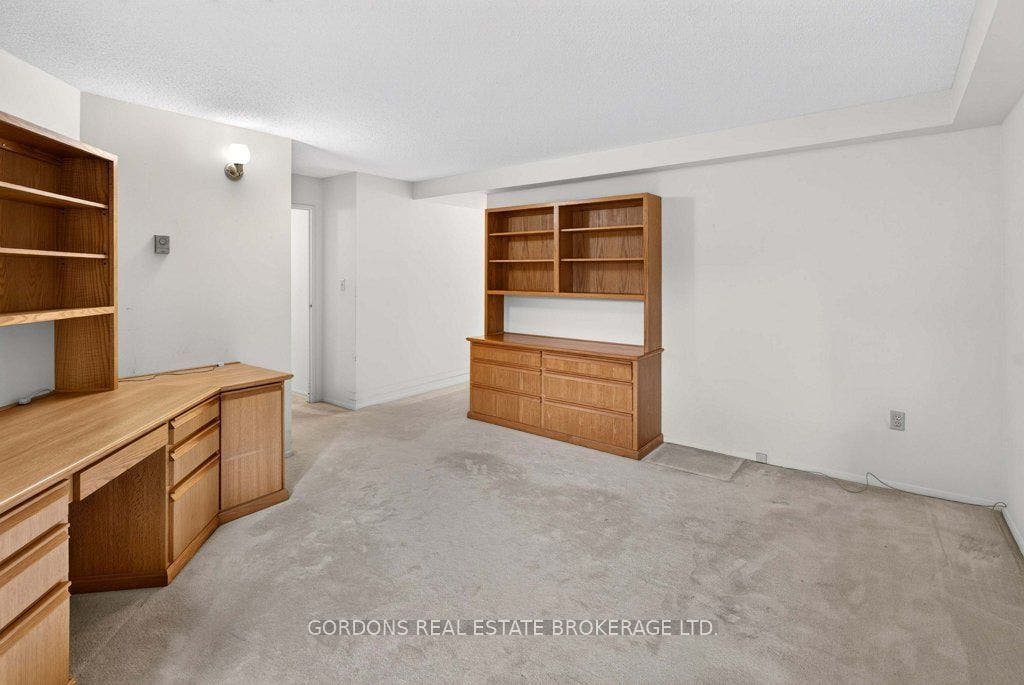 120 Barrett Court, #201, Kingston, Frontenac ON K7L 5H6 120 Barrett Court, #201, Kingston, Frontenac ON K7L 5H6