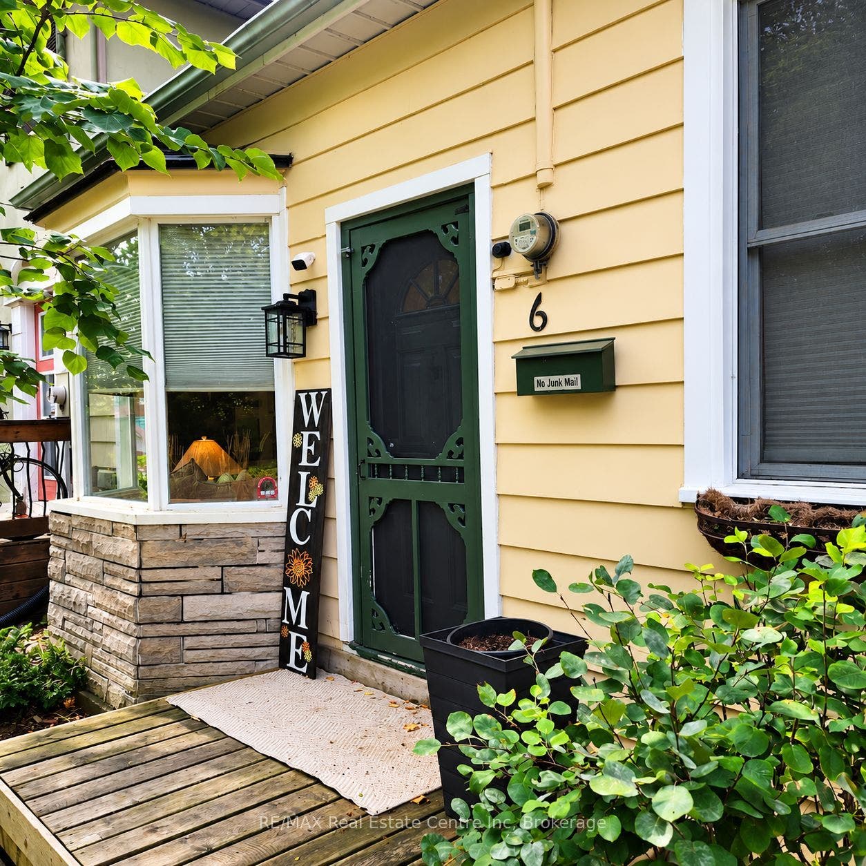 6 Dufferin Street, Guelph, Wellington ON N1H 4A1 6 Dufferin Street, Guelph, Wellington ON N1H 4A1