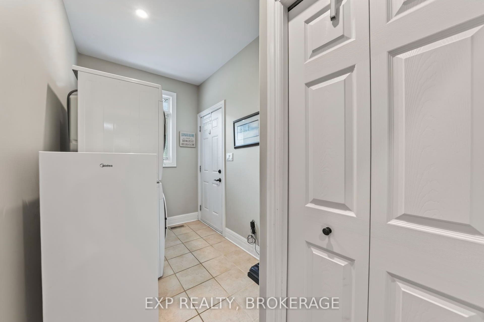 411 Abbot Street, Kingston, Frontenac ON K7P 3J4