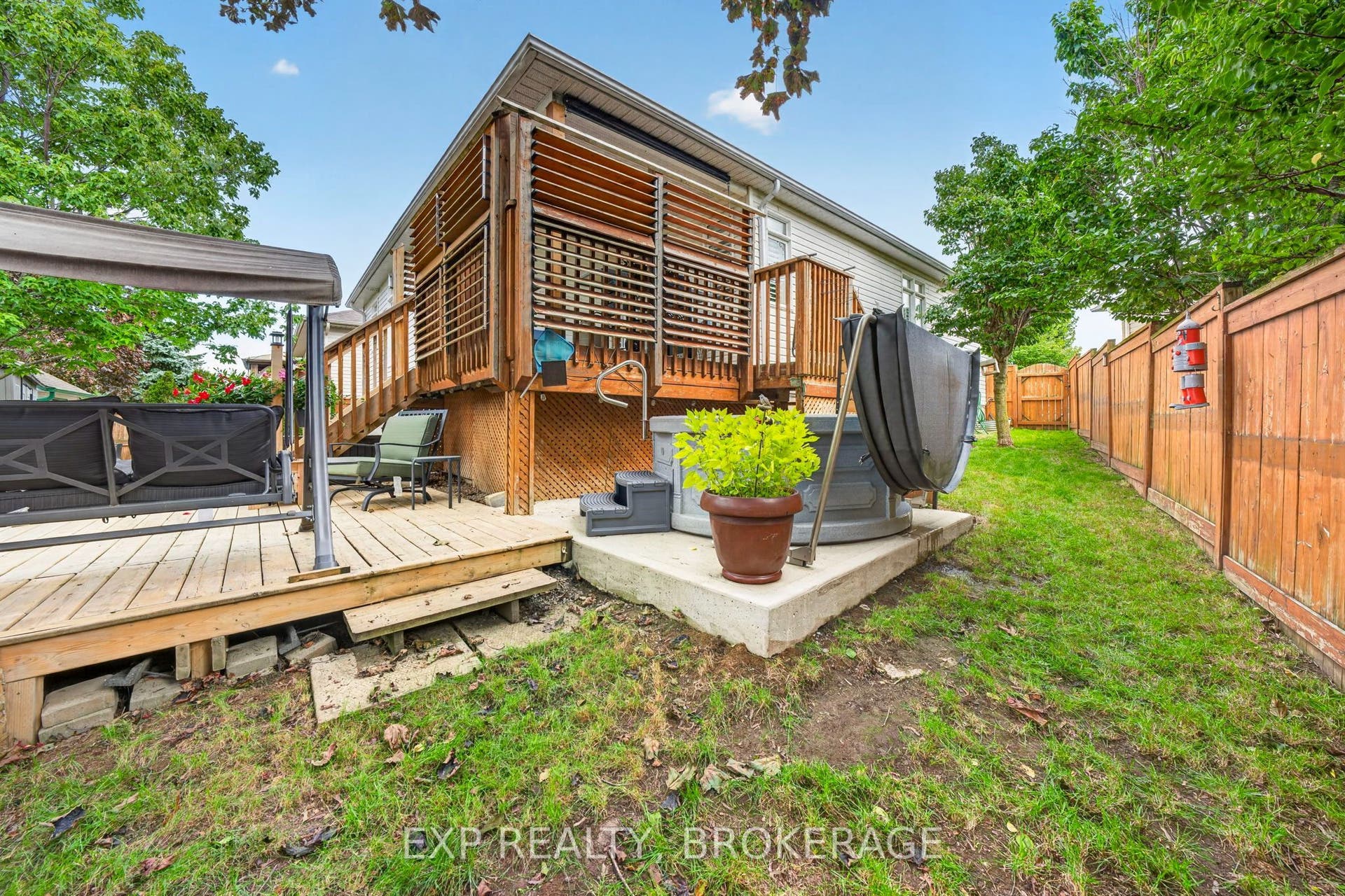 411 Abbot Street, Kingston, Frontenac ON K7P 3J4