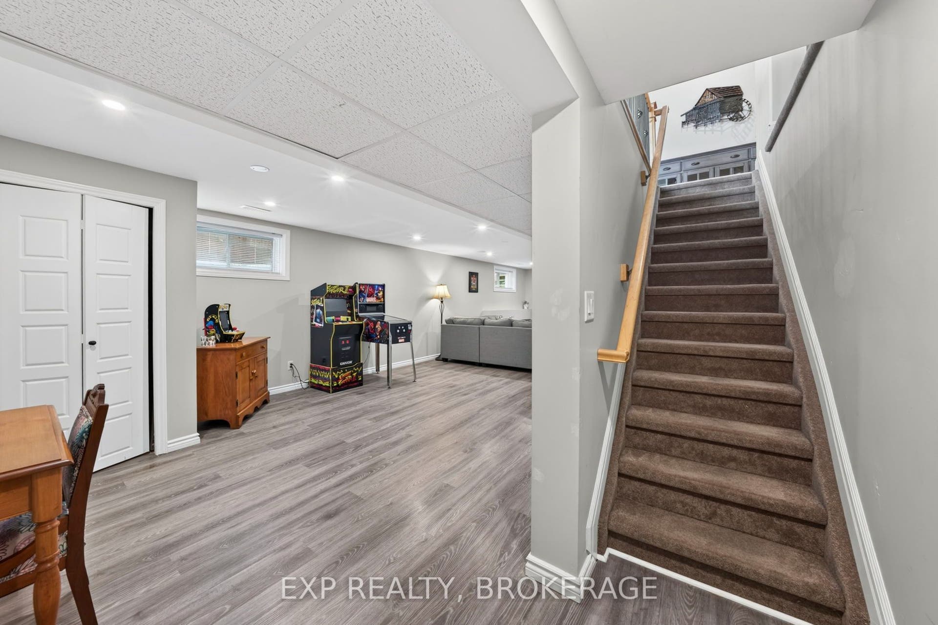 411 Abbot Street, Kingston, Frontenac ON K7P 3J4