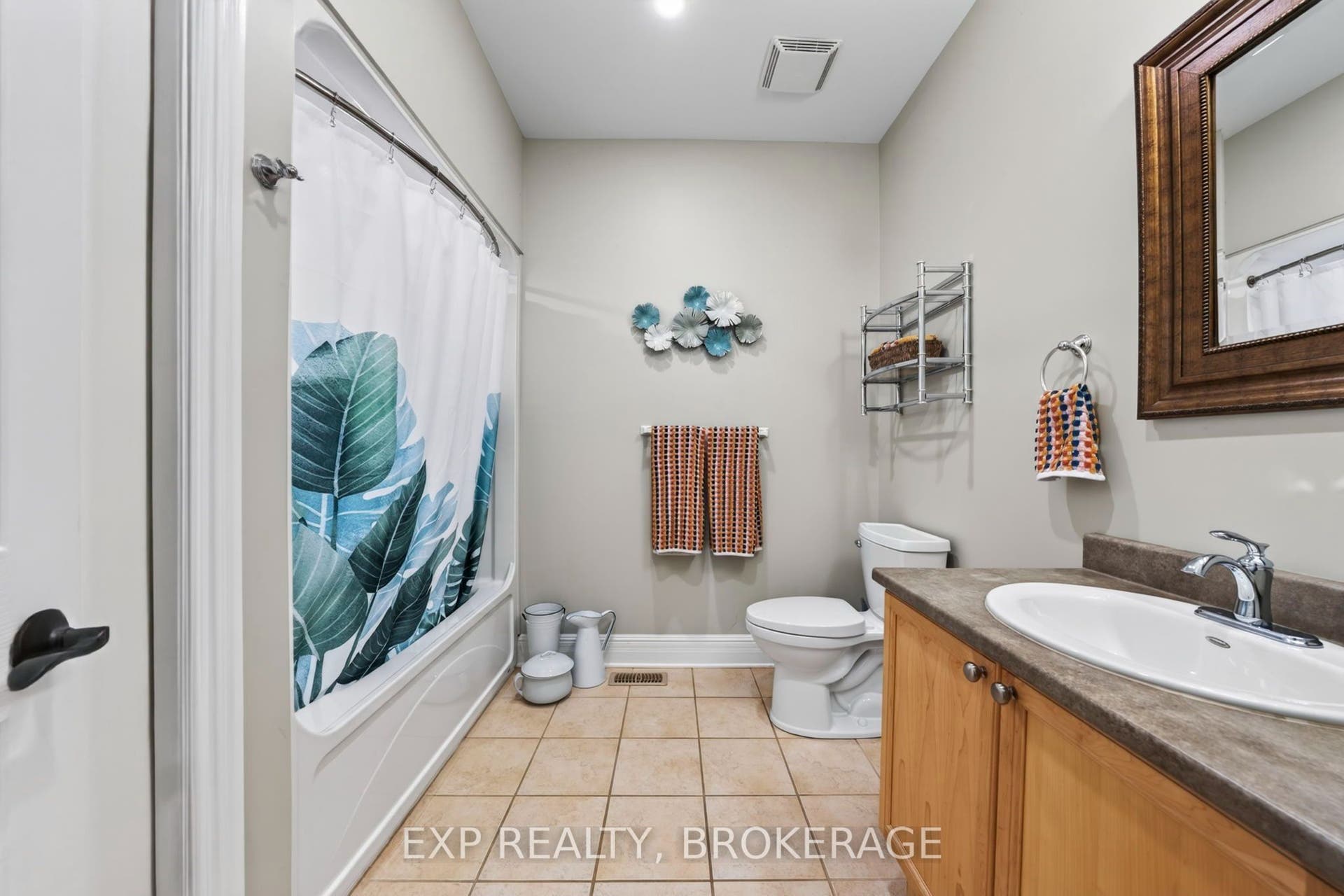 411 Abbot Street, Kingston, Frontenac ON K7P 3J4