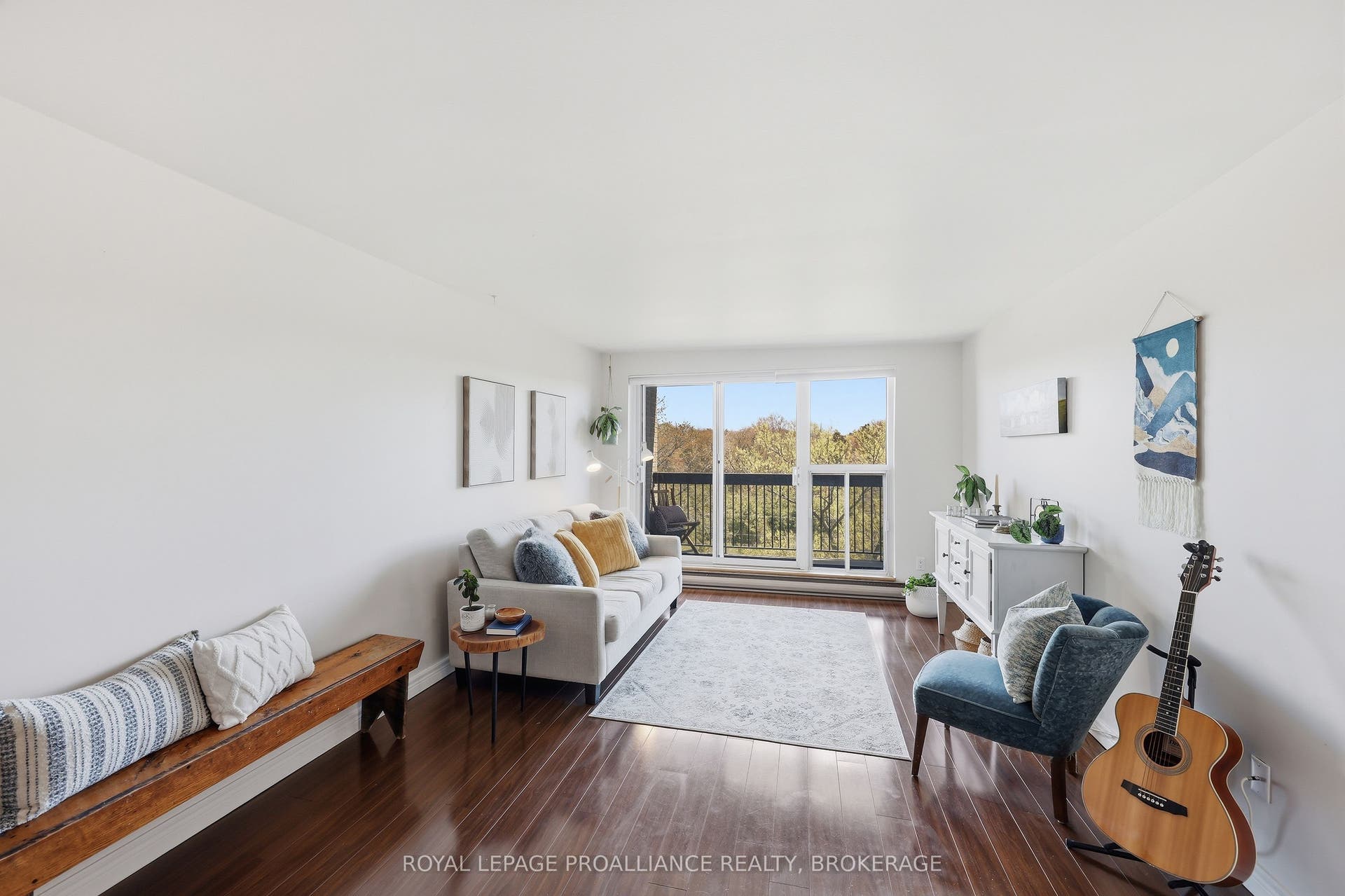 358 Queen Mary Road, #609, Kingston, Frontenac ON K7M 7E8