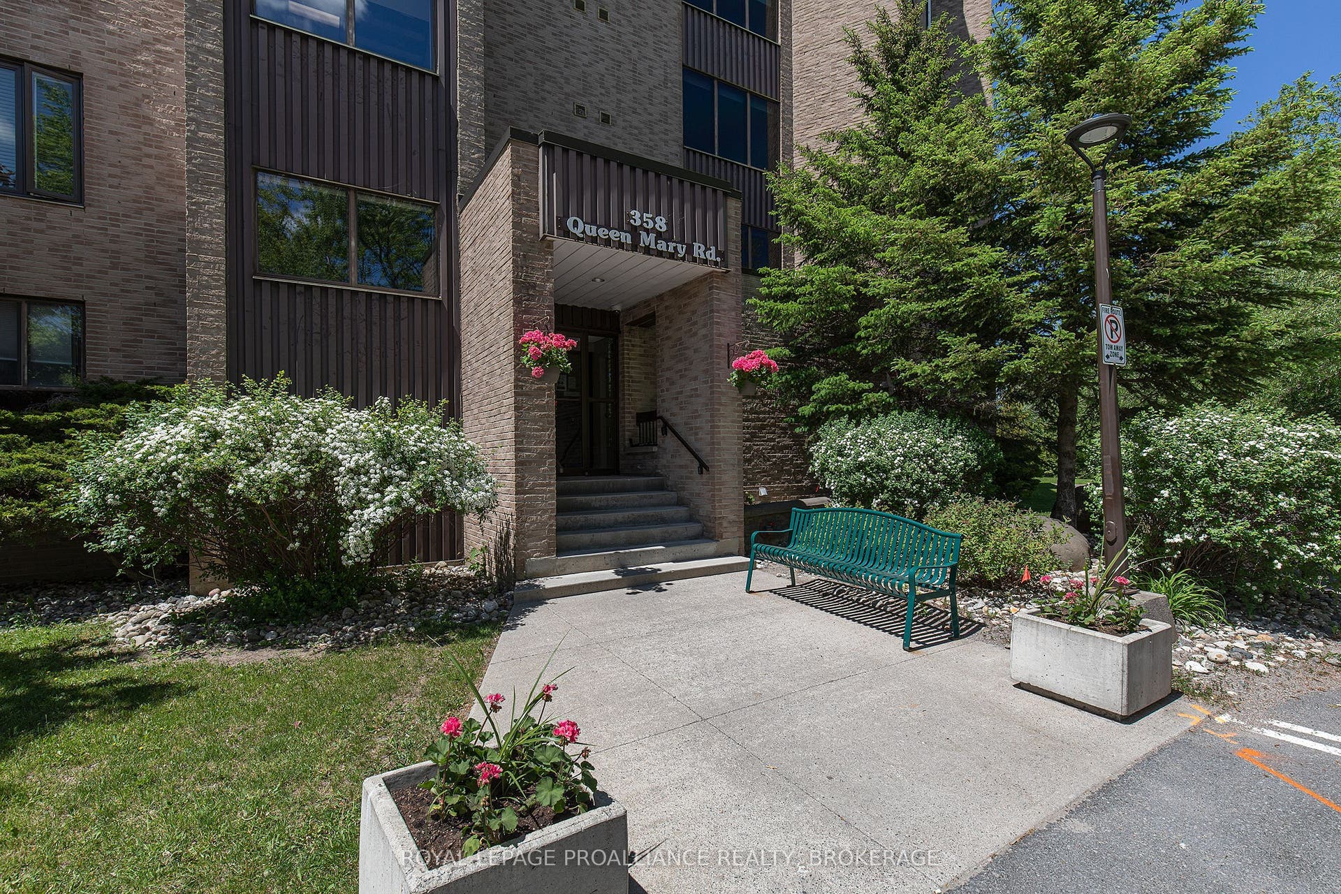 358 Queen Mary Road, #609, Kingston, Frontenac ON K7M 7E8