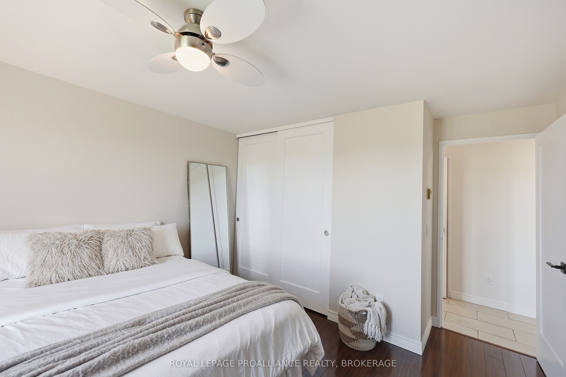 358 Queen Mary Road, #609, Kingston, Frontenac ON K7M 7E8
