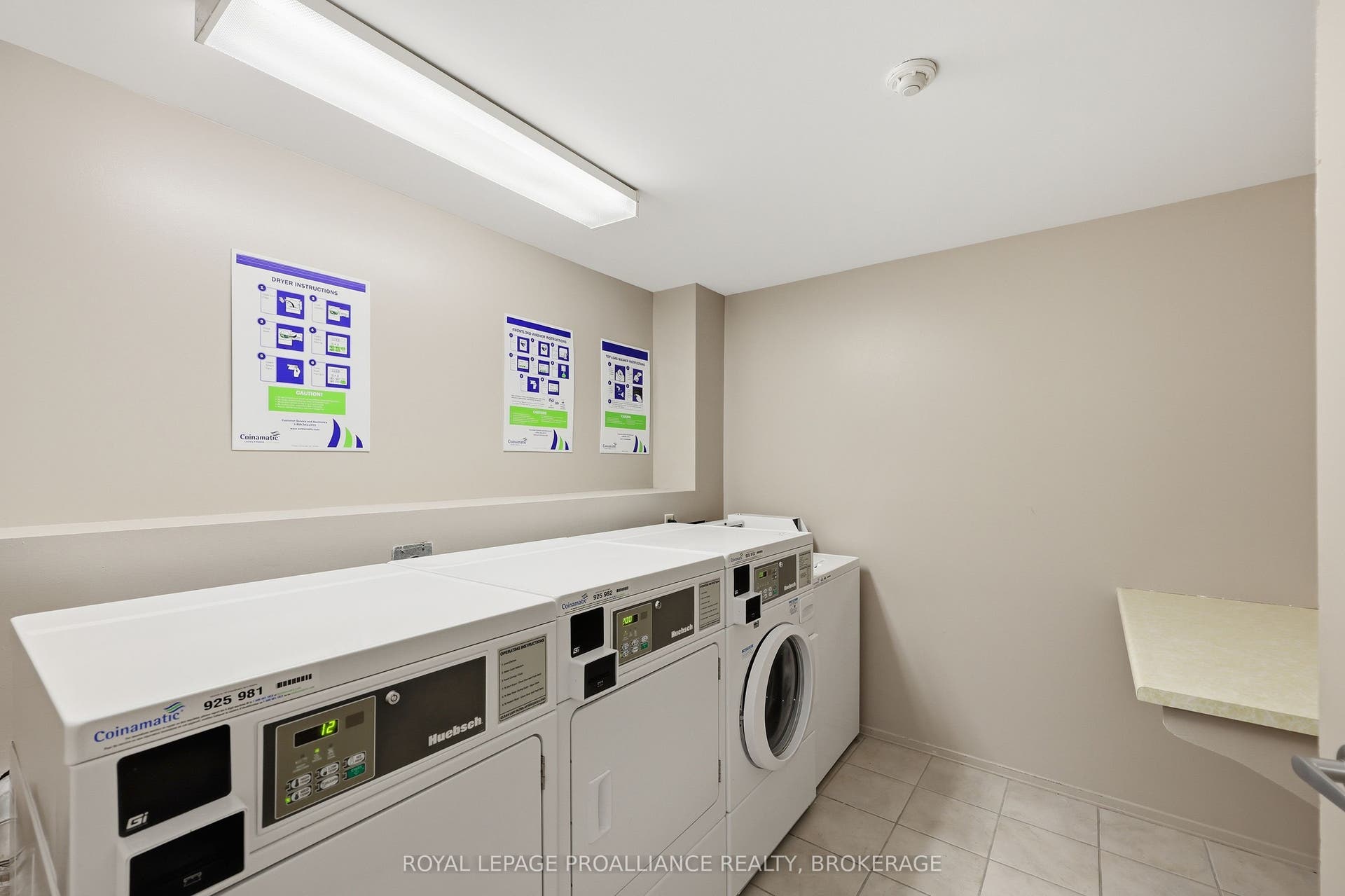 358 Queen Mary Road, #609, Kingston, Frontenac ON K7M 7E8