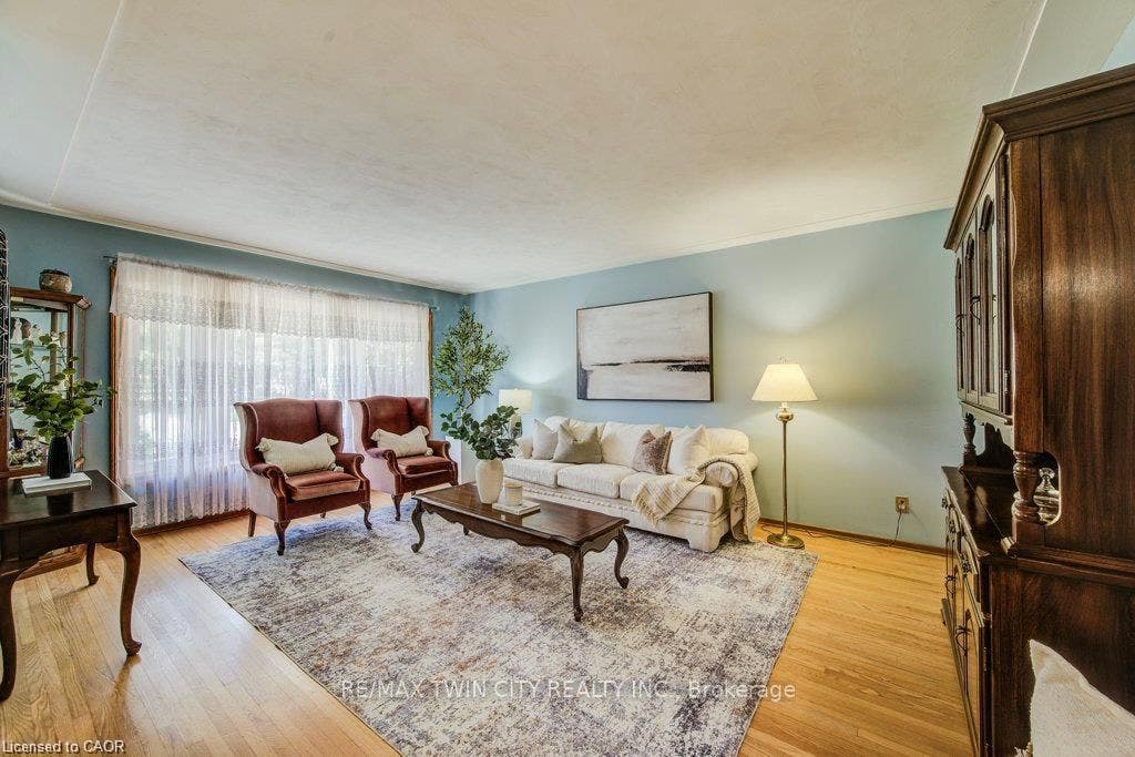 507 Manchester Road, Kitchener, Waterloo ON N2B 1A7 507 Manchester Road, Kitchener, Waterloo ON N2B 1A7