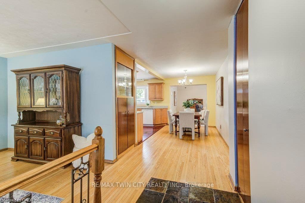 507 Manchester Road, Kitchener, Waterloo ON N2B 1A7 507 Manchester Road, Kitchener, Waterloo ON N2B 1A7