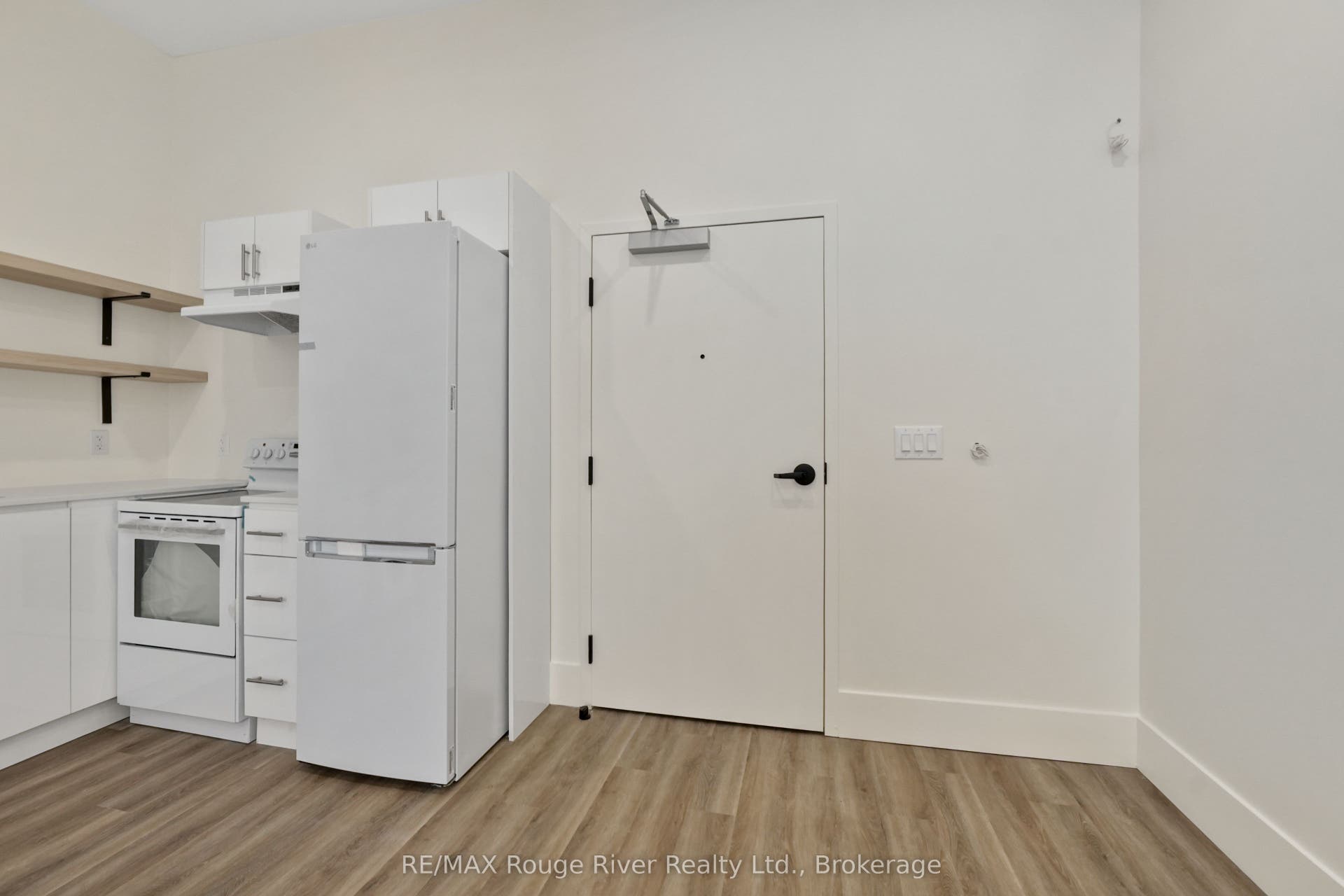 29a King Street W, #203, Cobourg, Northumberland ON K9A 2M1