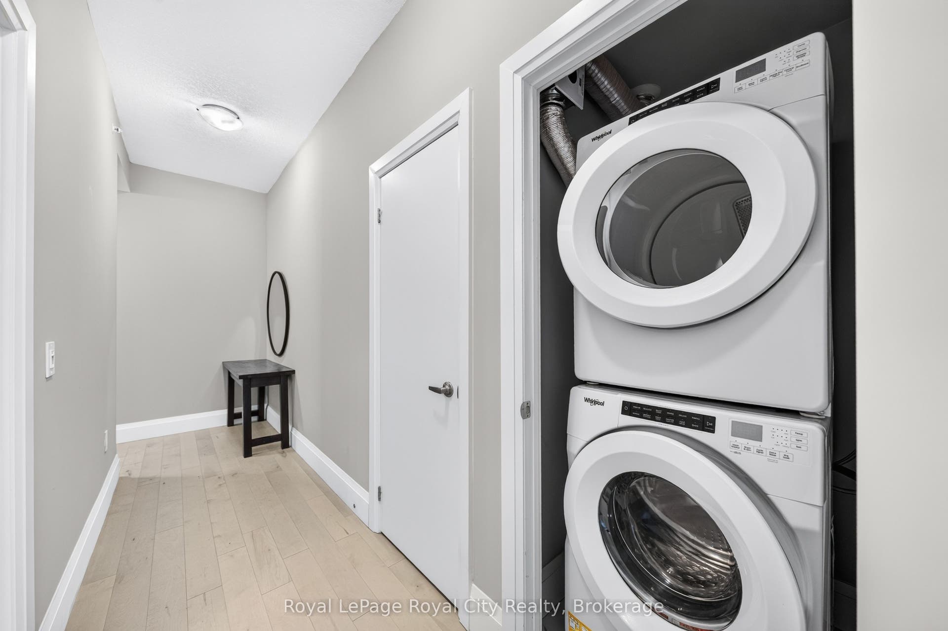 73 Arthur Street S, #504, Guelph, Wellington ON N1E 0S6 73 Arthur Street S, #504, Guelph, Wellington ON N1E 0S6