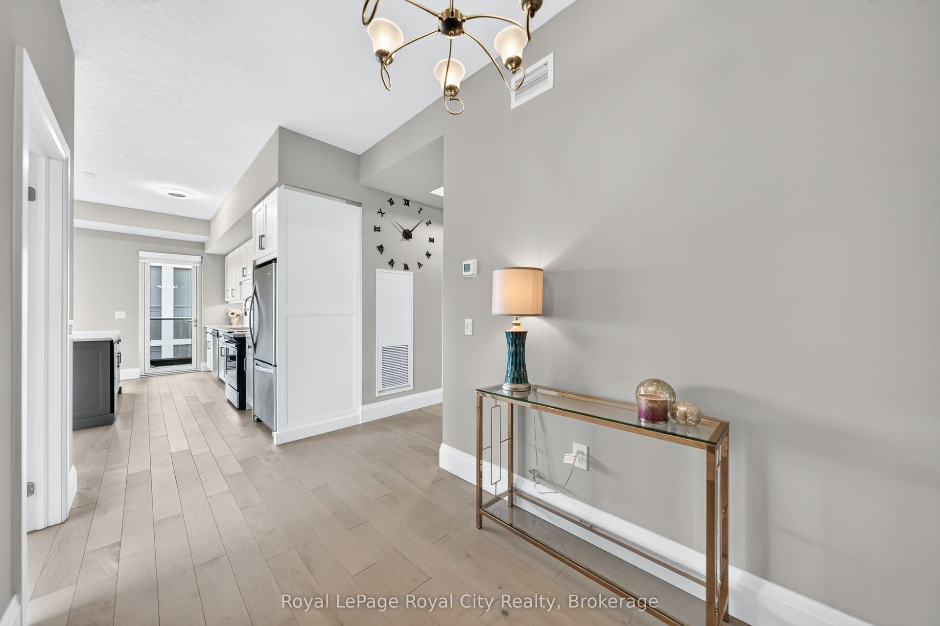 73 Arthur Street S, #504, Guelph, Wellington ON N1E 0S6 73 Arthur Street S, #504, Guelph, Wellington ON N1E 0S6