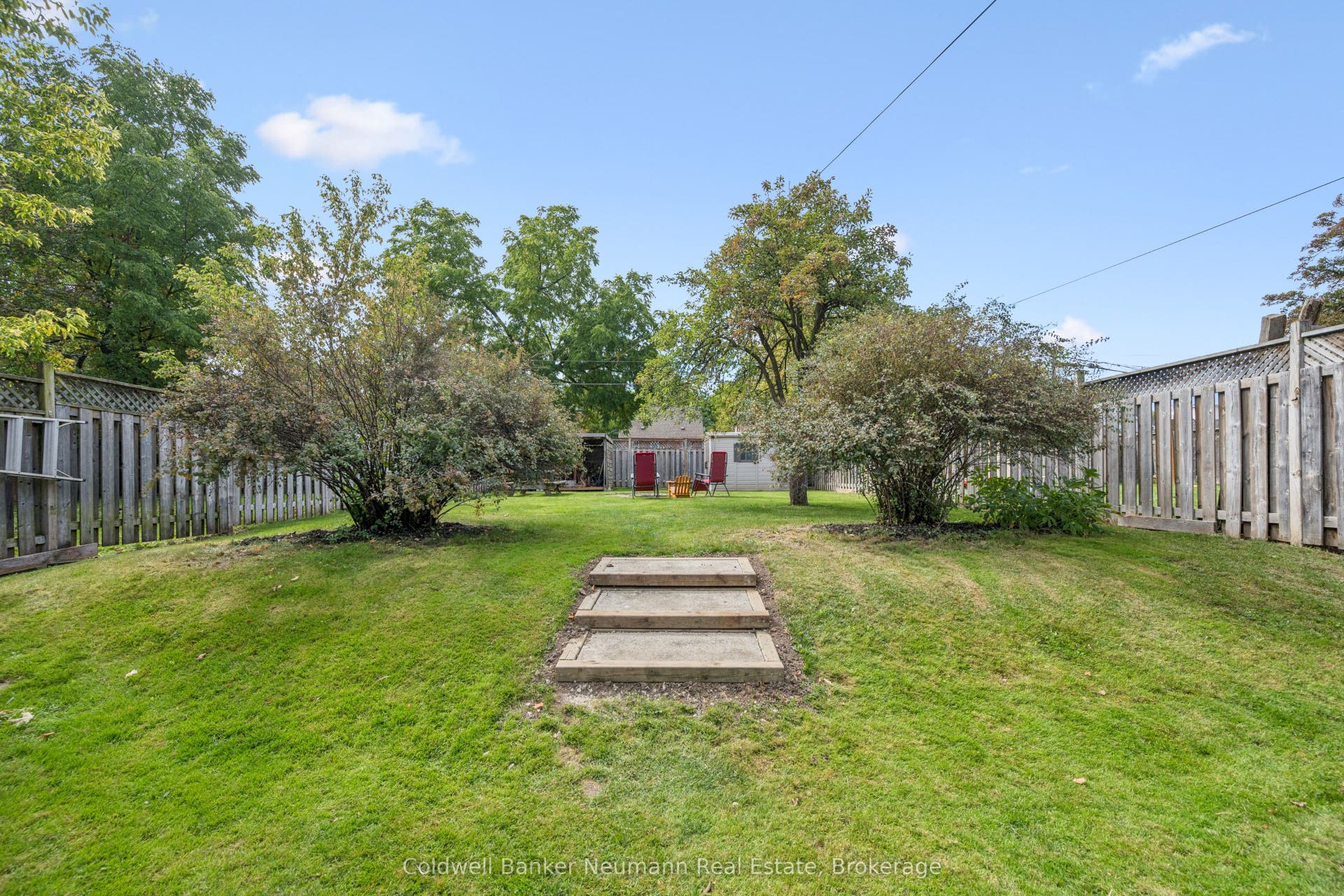 49 Edna Street, Kitchener, Waterloo ON N2H 2E2 49 Edna Street, Kitchener, Waterloo ON N2H 2E2