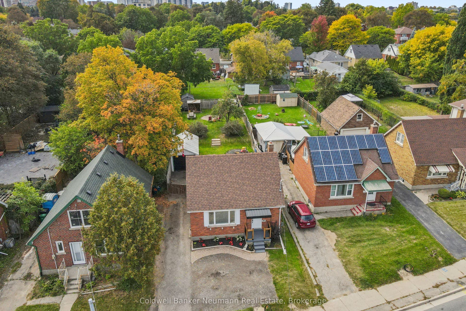 49 Edna Street, Kitchener, Waterloo ON N2H 2E2 49 Edna Street, Kitchener, Waterloo ON N2H 2E2