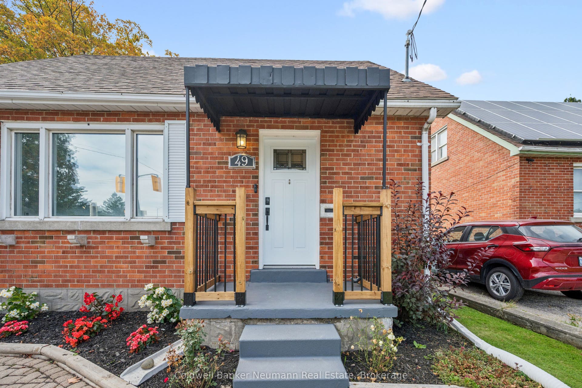 49 Edna Street, Kitchener, Waterloo ON N2H 2E2 49 Edna Street, Kitchener, Waterloo ON N2H 2E2