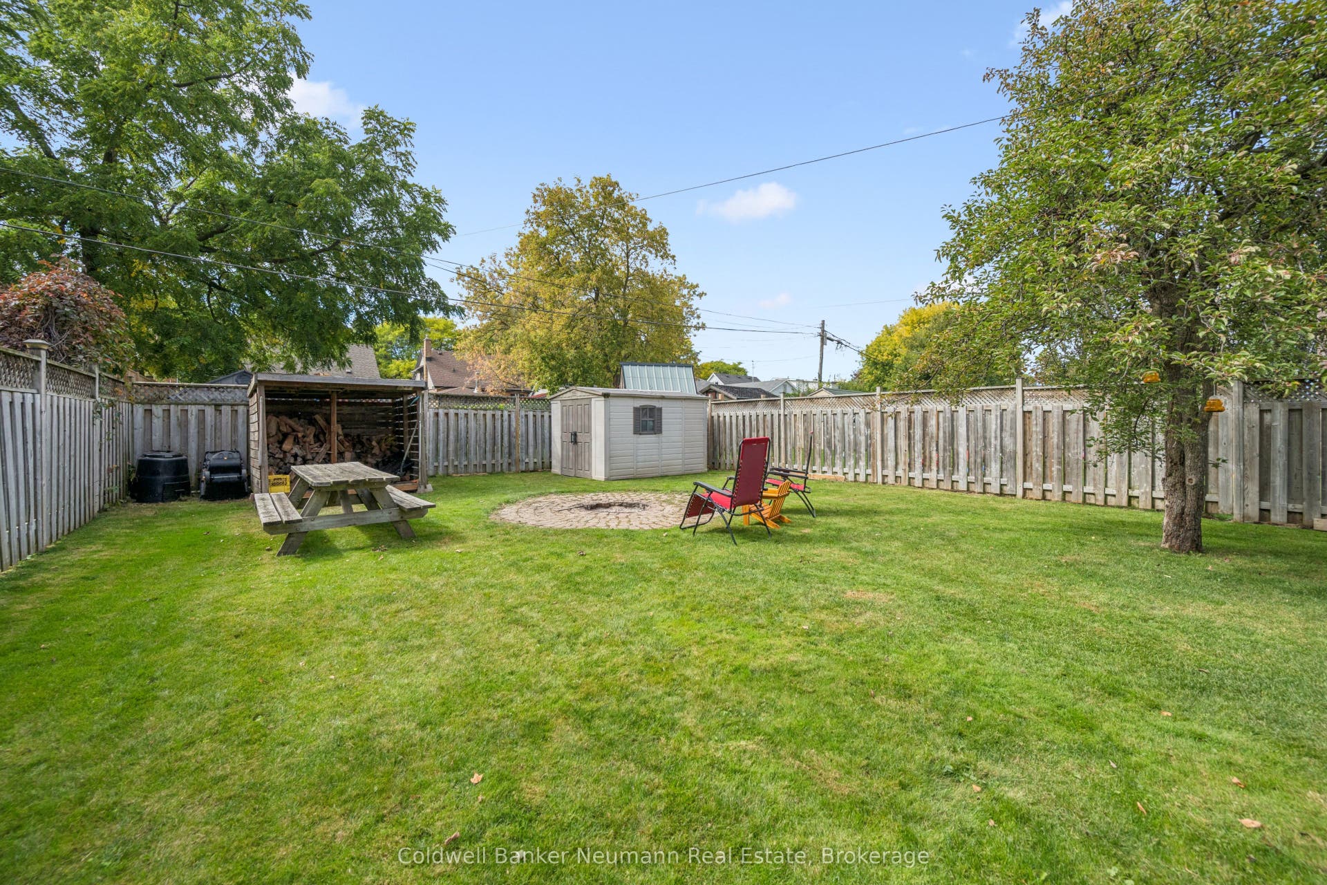 49 Edna Street, Kitchener, Waterloo ON N2H 2E2 49 Edna Street, Kitchener, Waterloo ON N2H 2E2