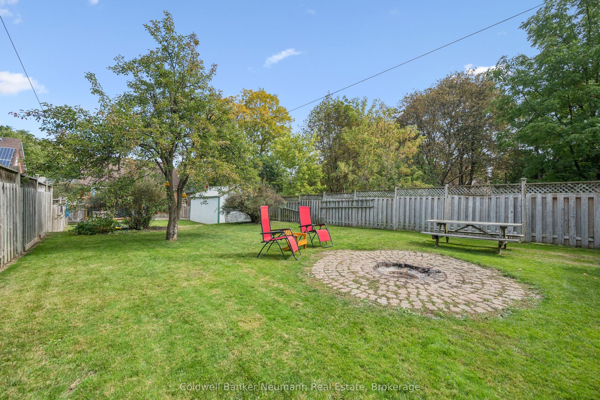 49 Edna Street, Kitchener, Waterloo ON N2H 2E2 49 Edna Street, Kitchener, Waterloo ON N2H 2E2