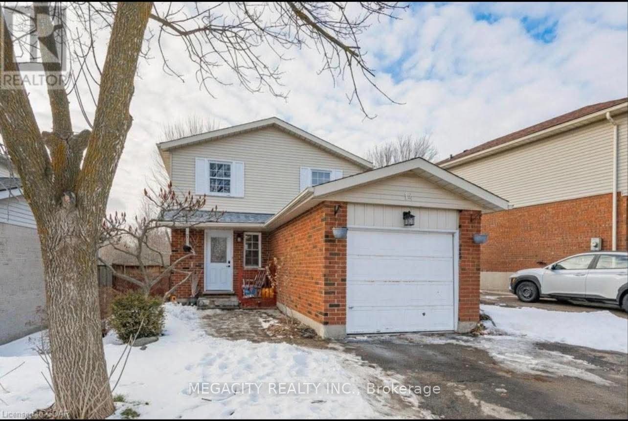 14 Chesterton Lane, Guelph, Wellington ON N1E 6T1 14 Chesterton Lane, Guelph, Wellington ON N1E 6T1