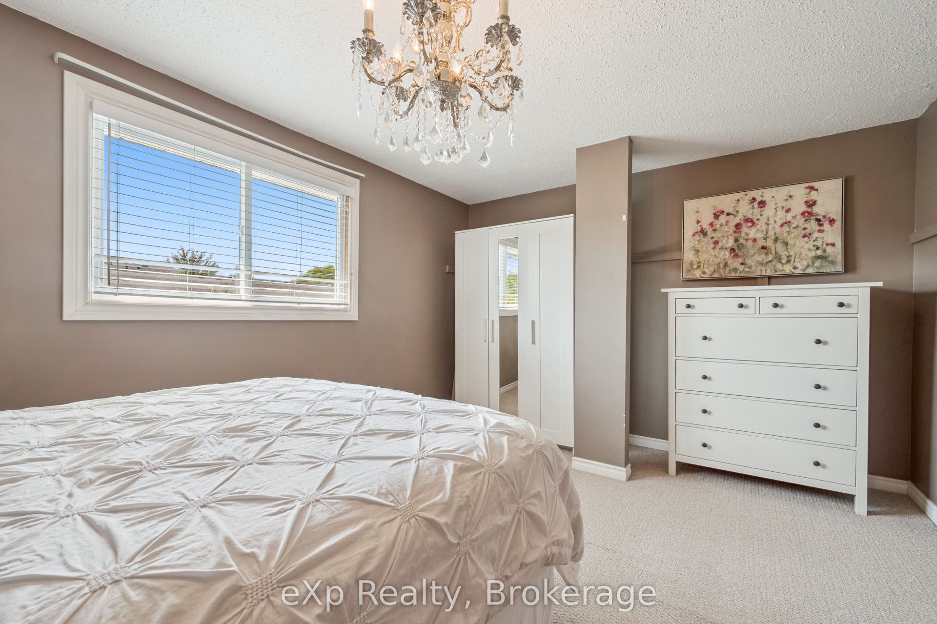 40 Silvercreek Parkway N, #44, Guelph, Wellington ON N1H 7X5 40 Silvercreek Parkway N, #44, Guelph, Wellington ON N1H 7X5