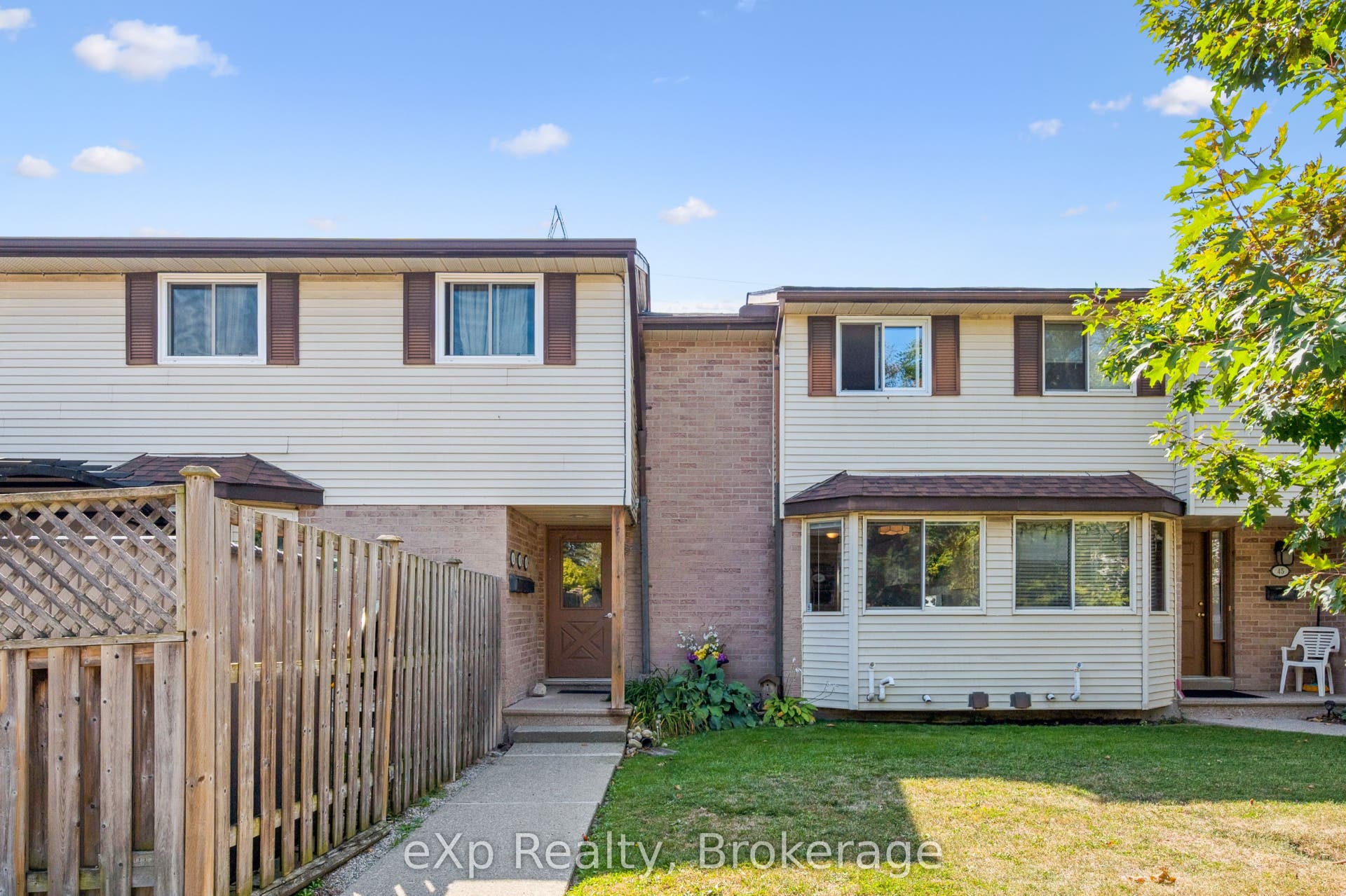 40 Silvercreek Parkway N, #44, Guelph, Wellington ON N1H 7X5 Front entrance with parking spot directly in front