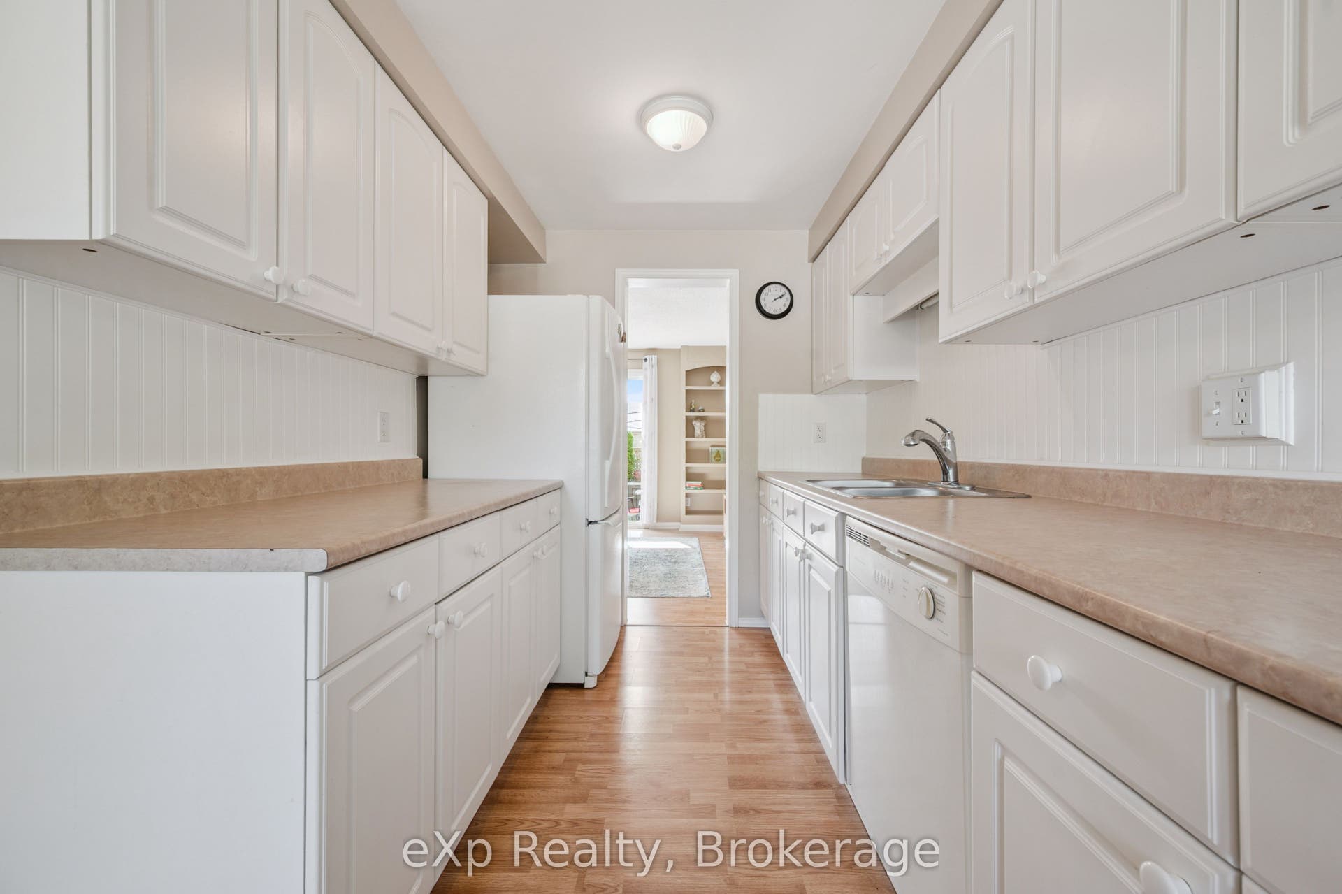 40 Silvercreek Parkway N, #44, Guelph, Wellington ON N1H 7X5 40 Silvercreek Parkway N, #44, Guelph, Wellington ON N1H 7X5