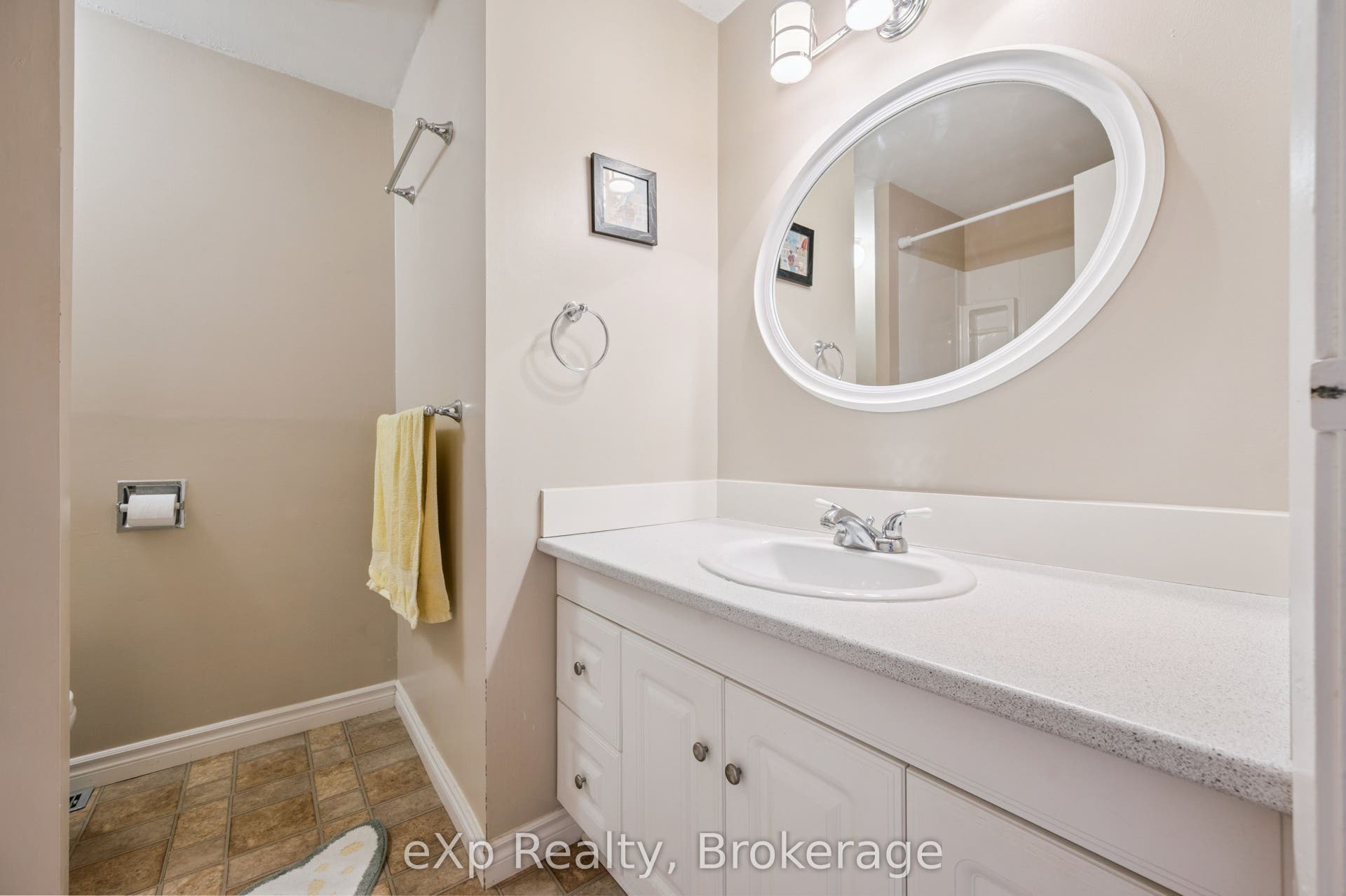 40 Silvercreek Parkway N, #44, Guelph, Wellington ON N1H 7X5 40 Silvercreek Parkway N, #44, Guelph, Wellington ON N1H 7X5