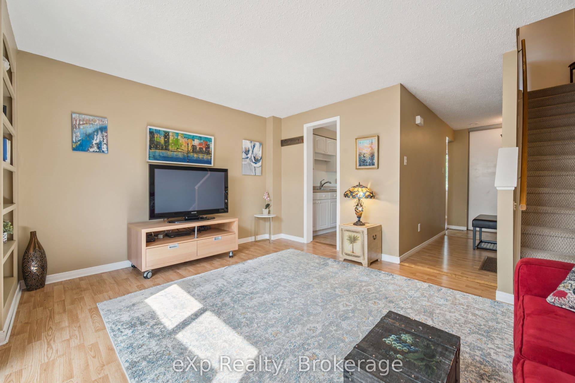 40 Silvercreek Parkway N, #44, Guelph, Wellington ON N1H 7X5 40 Silvercreek Parkway N, #44, Guelph, Wellington ON N1H 7X5