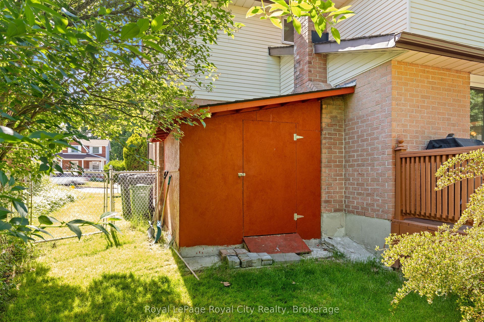121 Imperial Road N, Guelph, Wellington ON N1H 7Z5 121 Imperial Road N, Guelph, Wellington ON N1H 7Z5