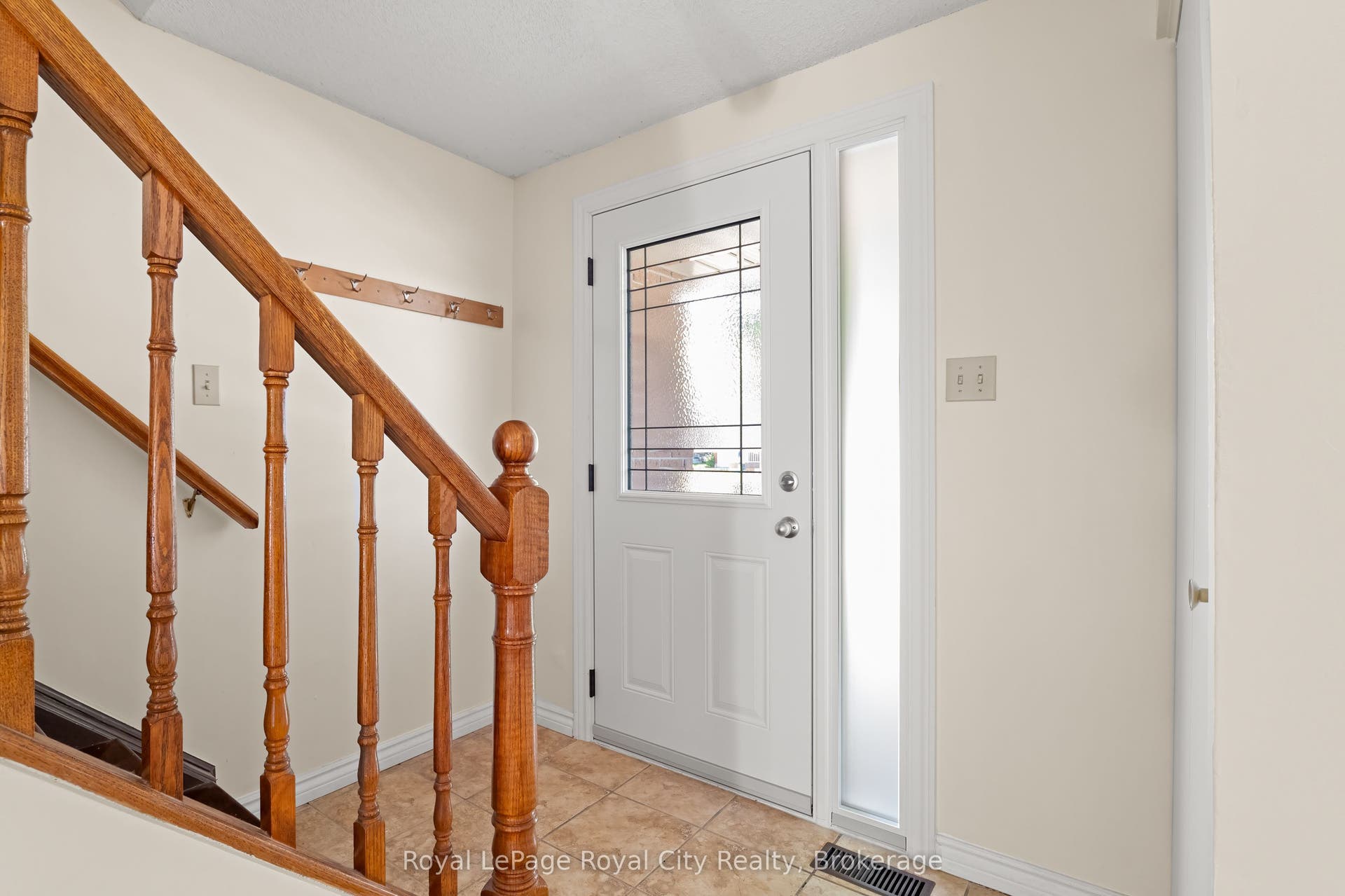 121 Imperial Road N, Guelph, Wellington ON N1H 7Z5 121 Imperial Road N, Guelph, Wellington ON N1H 7Z5