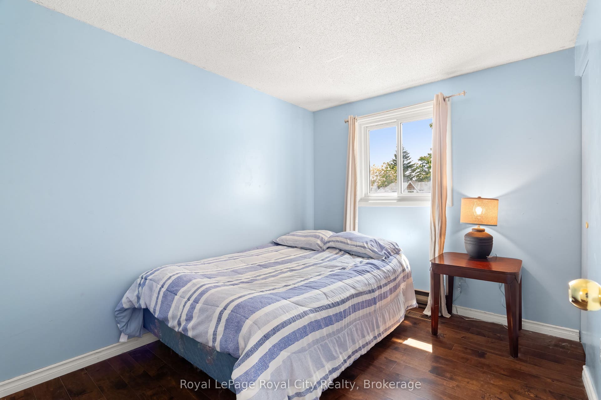 121 Imperial Road N, Guelph, Wellington ON N1H 7Z5 121 Imperial Road N, Guelph, Wellington ON N1H 7Z5