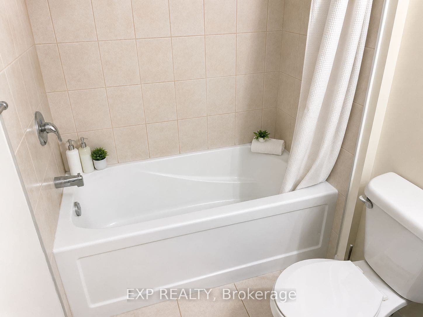 160 ROCHEFORT Street, #C14, Kitchener, Waterloo ON N2R 0P5 160 ROCHEFORT Street, #C14, Kitchener, Waterloo ON N2R 0P5